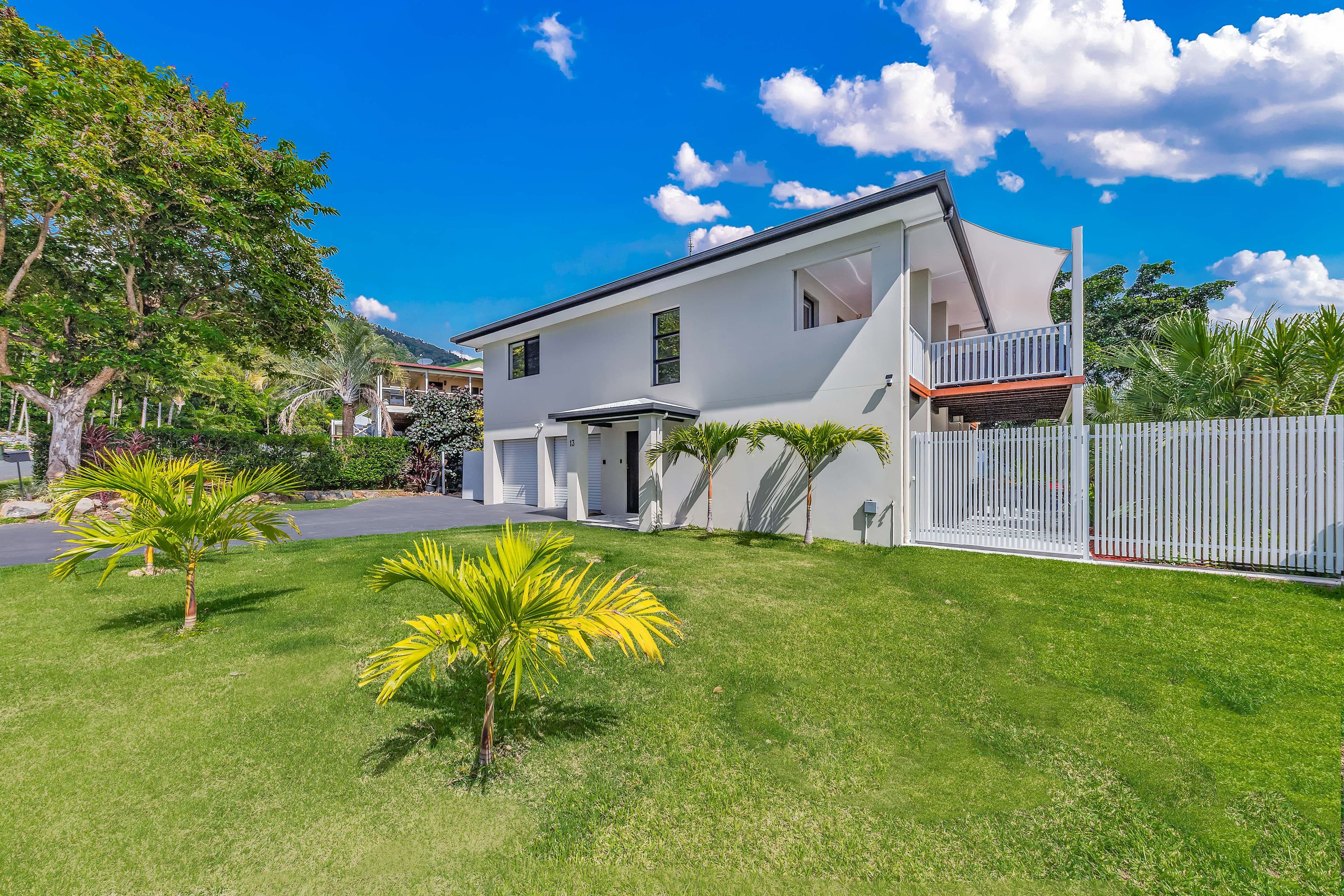 13 Macona Crescent, Cannonvale QLD 4802, Cannonvale - Thumbnail 2