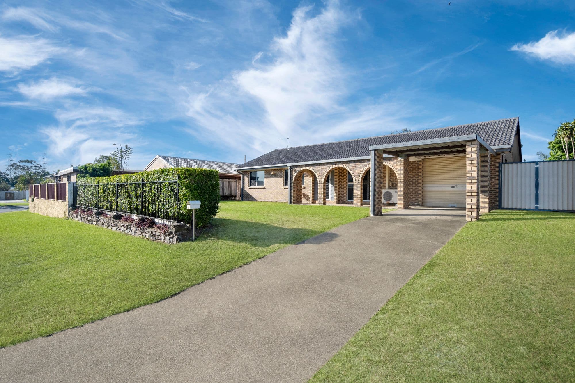 27 Glendevon Crescent, Mount Warren Park QLD 4207, Mount Warren Park - Image 1