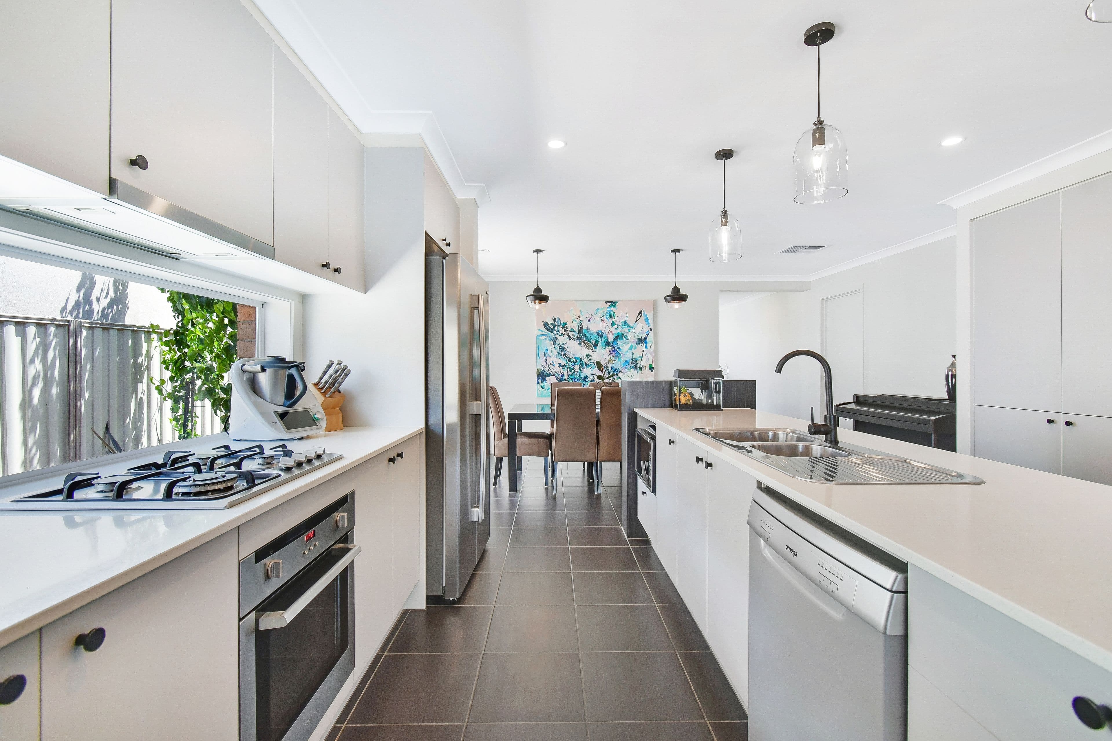 10 Warbler Street, Pakenham VIC 3810, Pakenham - Thumbnail 3