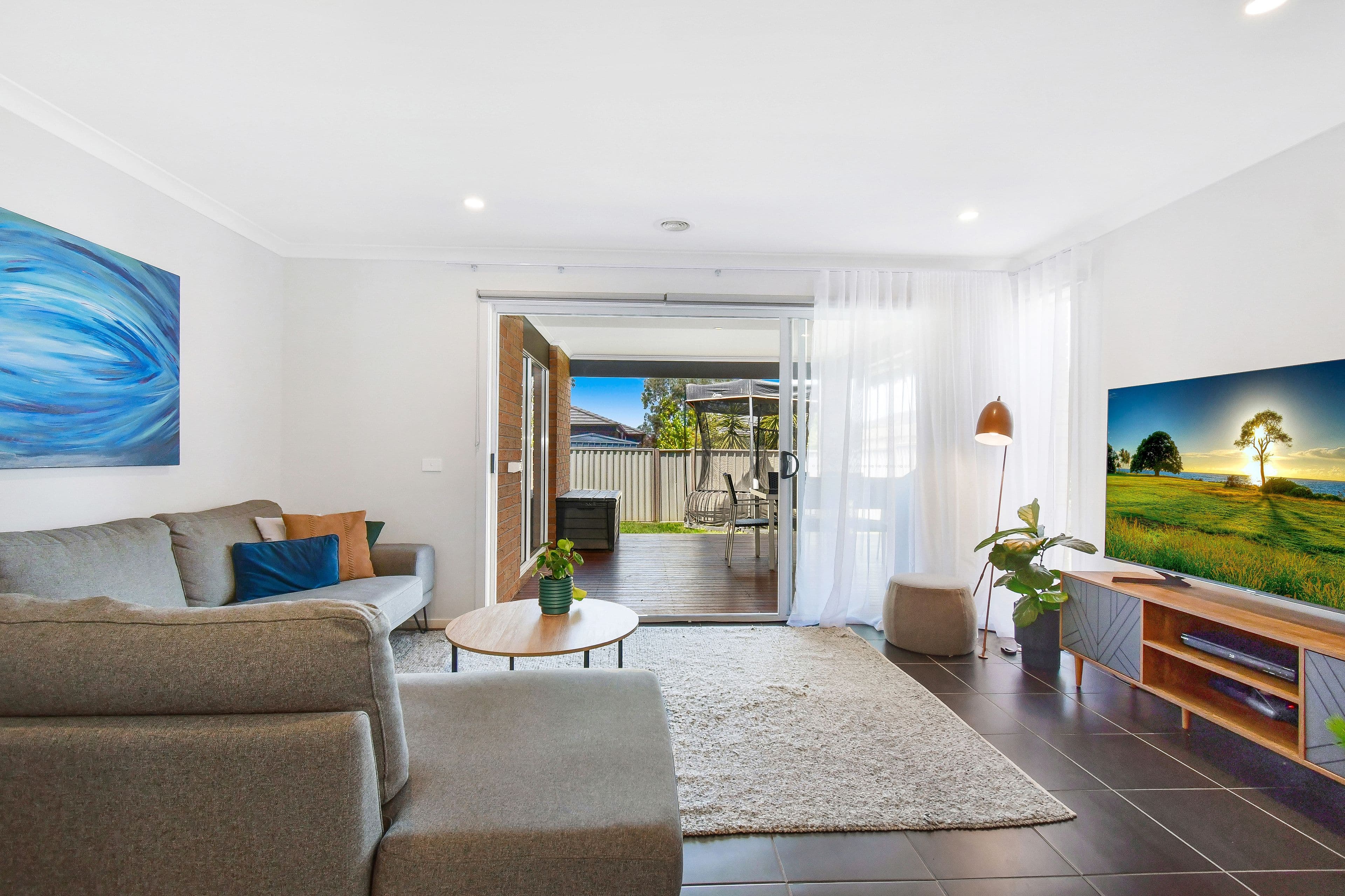 10 Warbler Street, Pakenham VIC 3810, Pakenham - Thumbnail 5