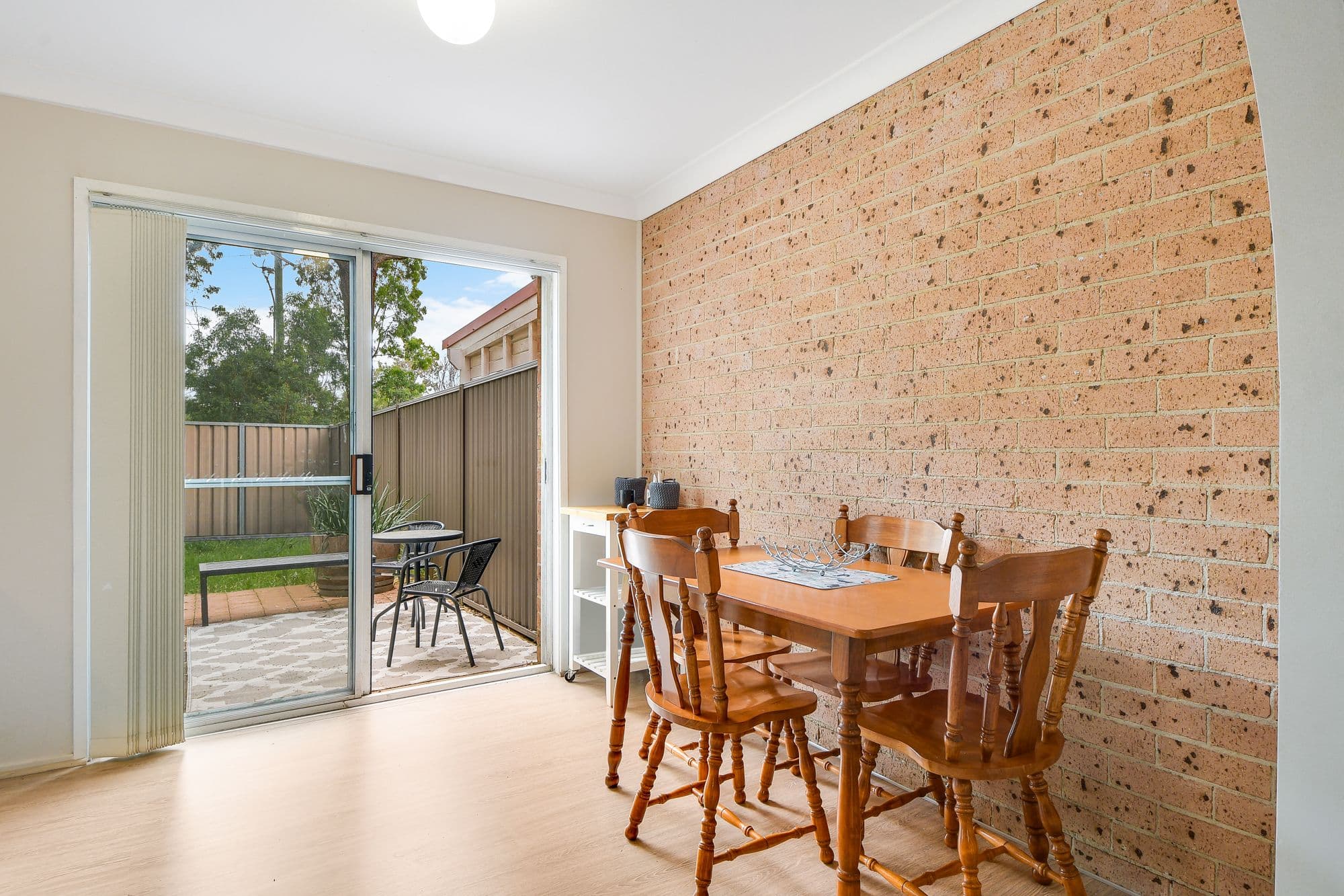 11 Mundarda Place, St Helens Park - Thumbnail 3