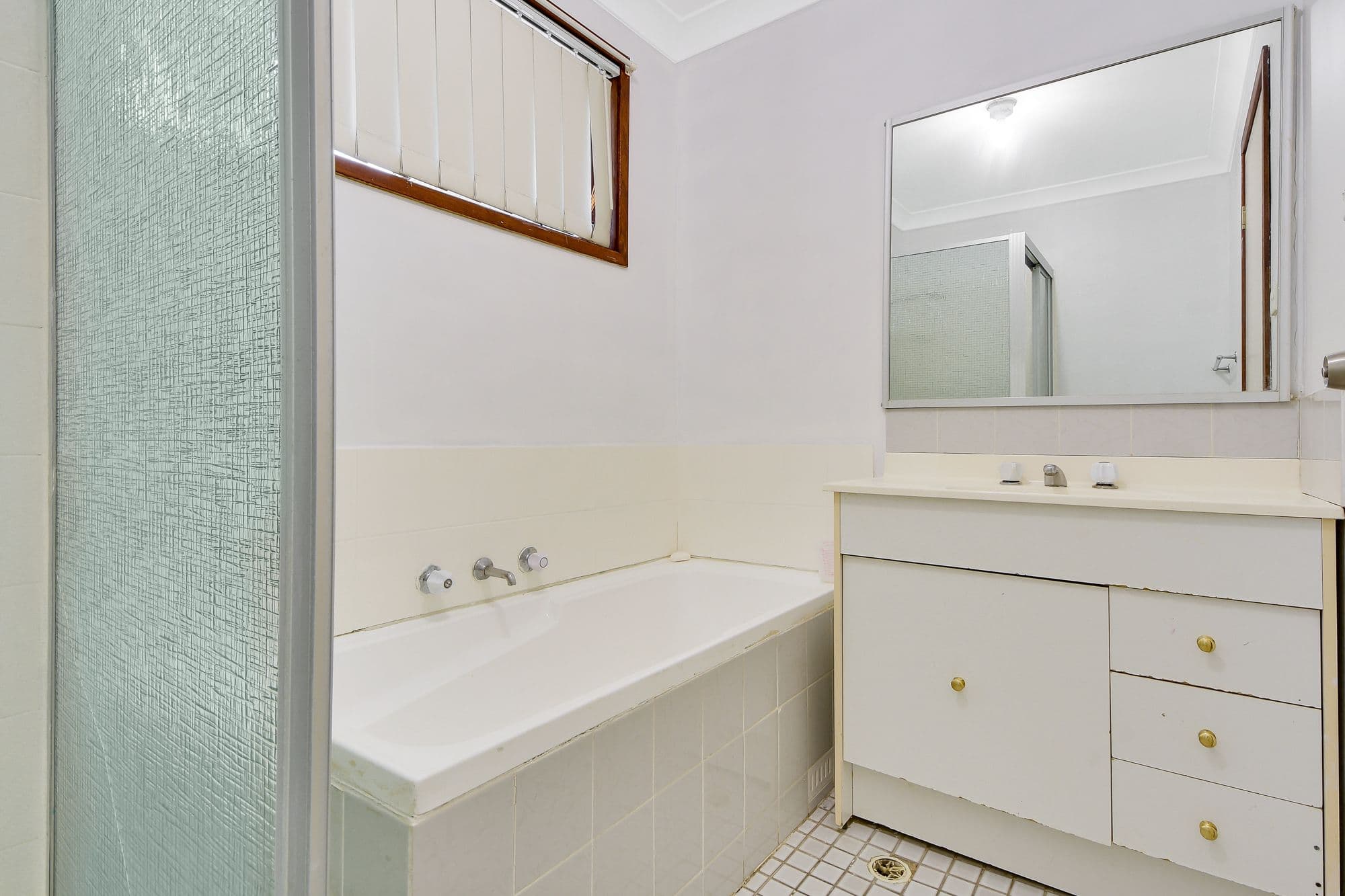 11 Mundarda Place, St Helens Park - Thumbnail 6
