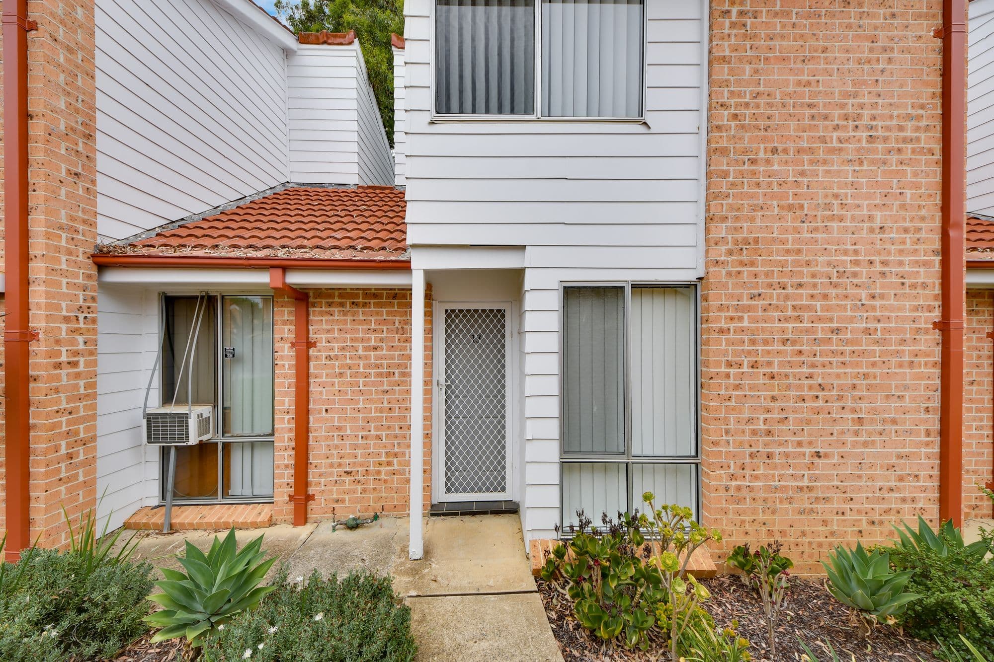 11 Mundarda Place, St Helens Park - Thumbnail 8