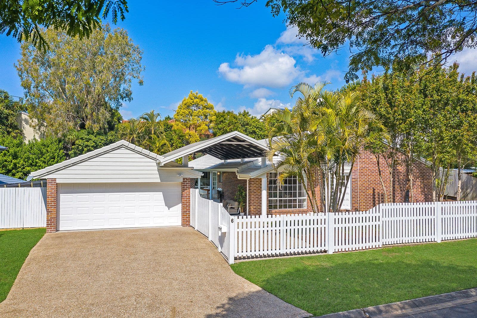 6 Taralye Place, Chapel Hill QLD 4069, Chapel Hill - Image 1