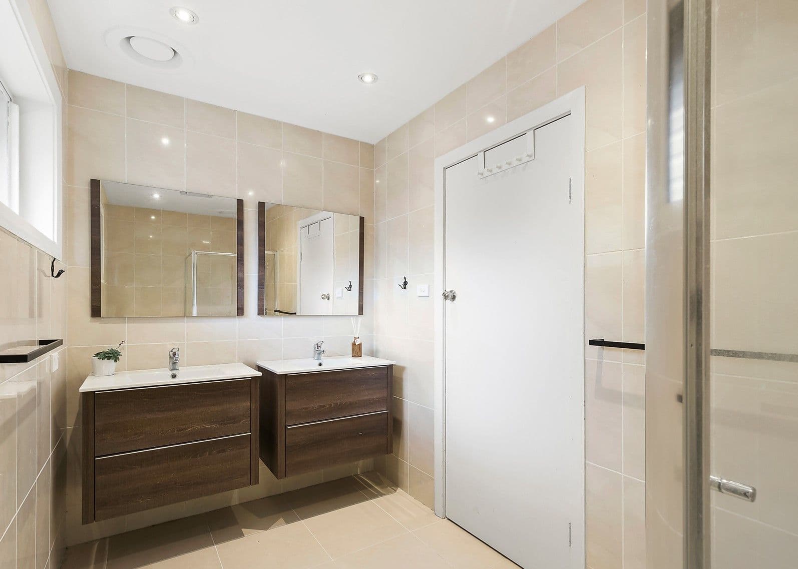1 Lasiandra Avenue, Nunawading VIC 3131, Nunawading - Thumbnail 5