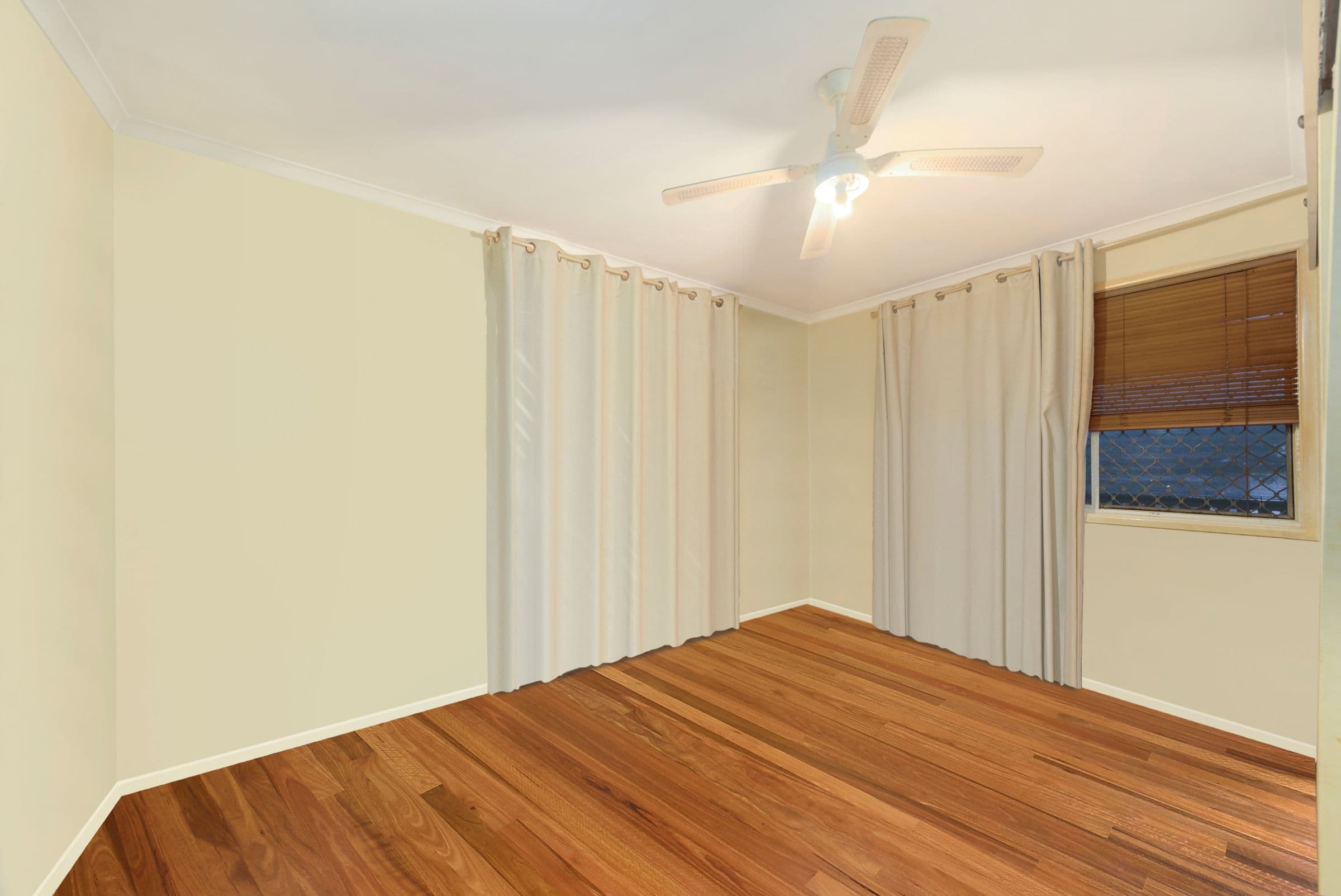 2 Inglis Street, Woody Point QLD 4019, Woody Point - Thumbnail 7