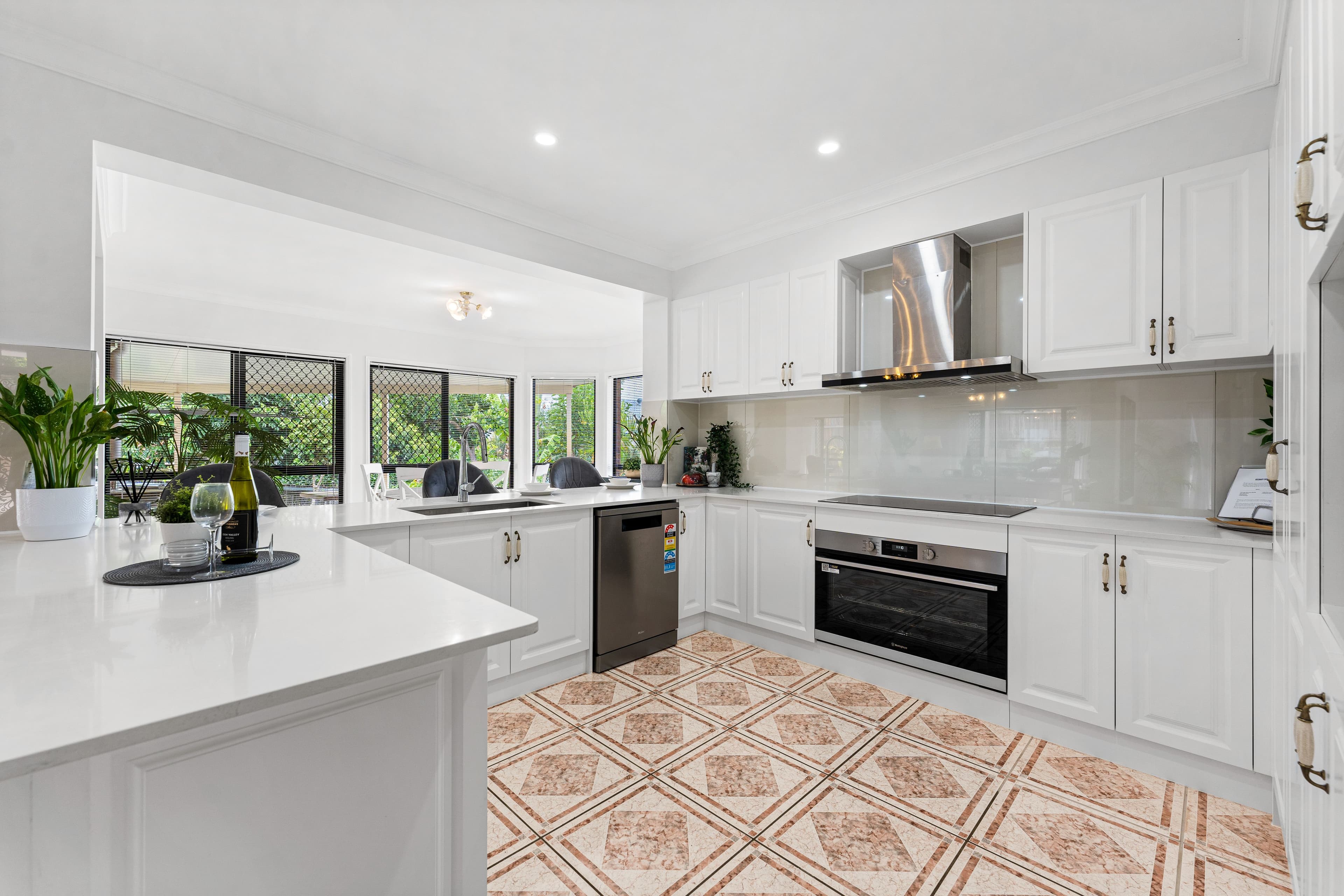 5 Tulipwood Place, Stretton QLD 4116, Stretton - Thumbnail 5