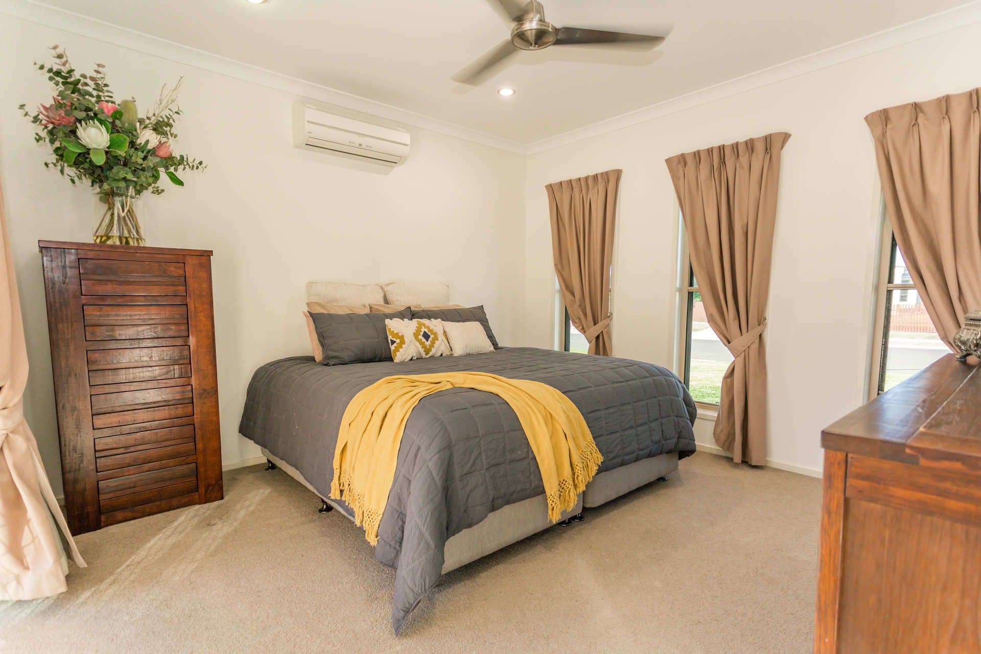 8 Wright Street, Emerald QLD 4720, Emerald - Thumbnail 8