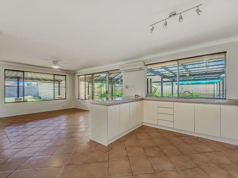 56 The Avenue, WARNBRO WA 6169, Warnbro - Thumbnail 4