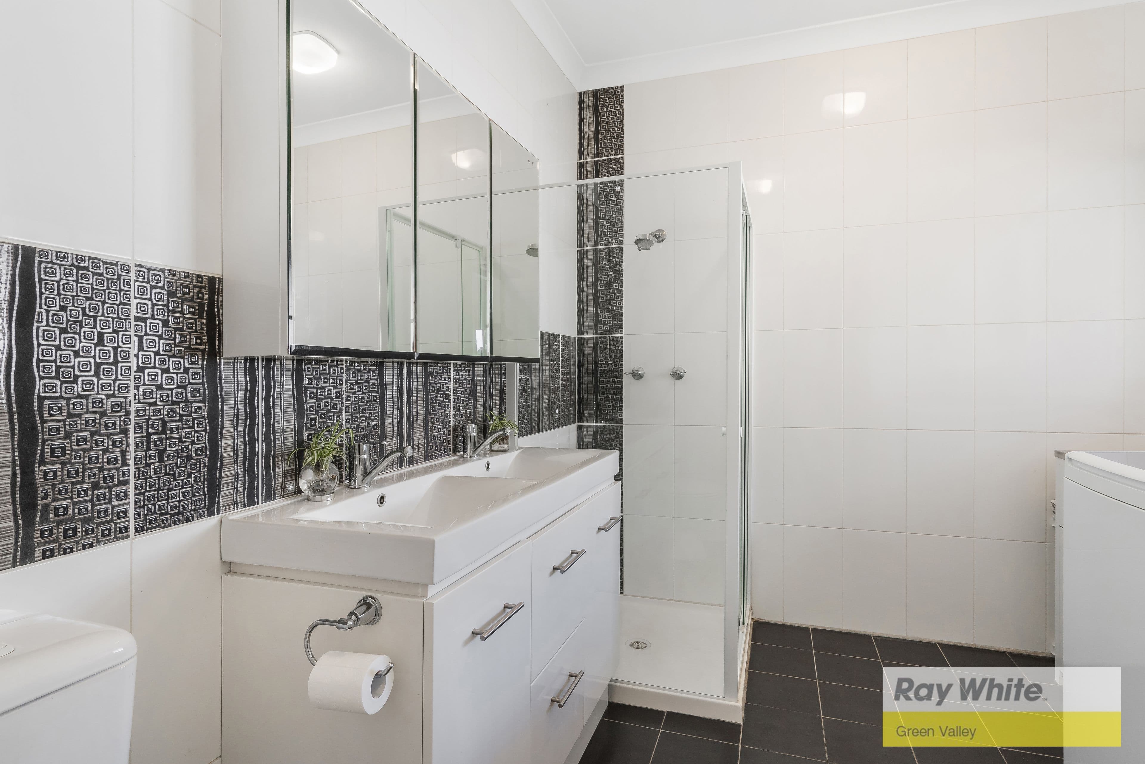 67 Flinders Cresent, Hinchinbrook NSW 2168, Hinchinbrook - Thumbnail 7