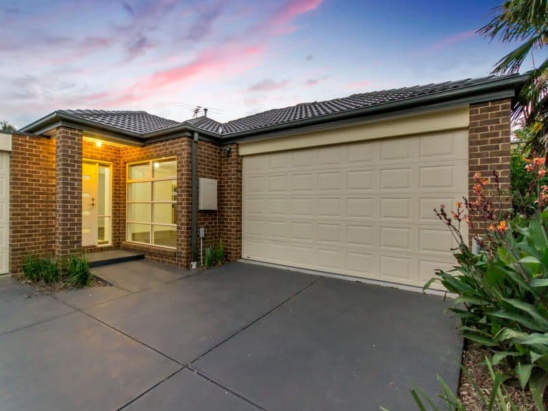 5 Rosslyn Avenue, SEAFORD VIC 3198, Seaford - Image 1
