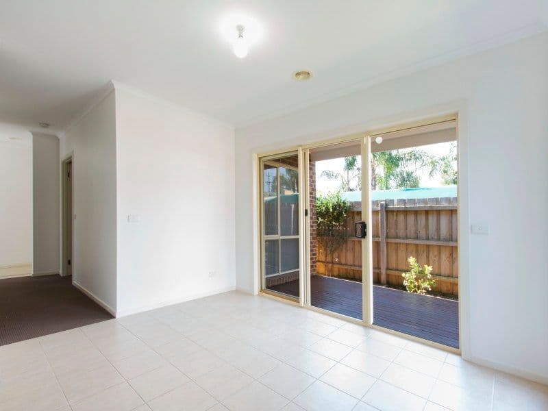 5 Rosslyn Avenue, SEAFORD VIC 3198, Seaford - Thumbnail 5
