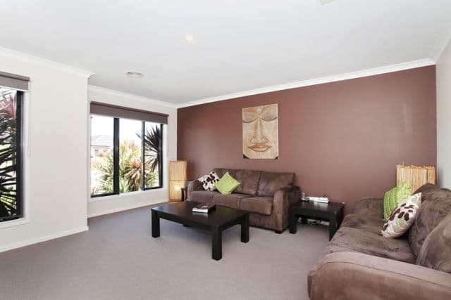 2 Amadeus Street, WYNDHAM VALE VIC 3024, Wyndham Vale - Thumbnail 2