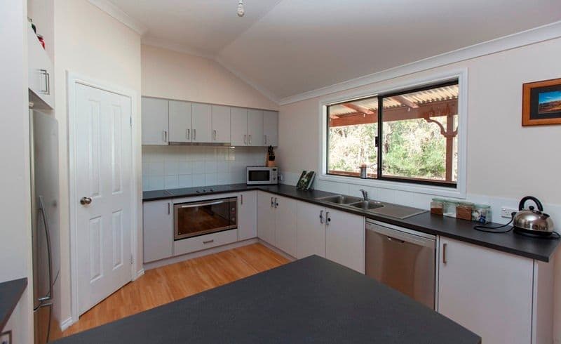 220 Blue Plains Road, CHITTERING WA 6084, Chittering - Thumbnail 3