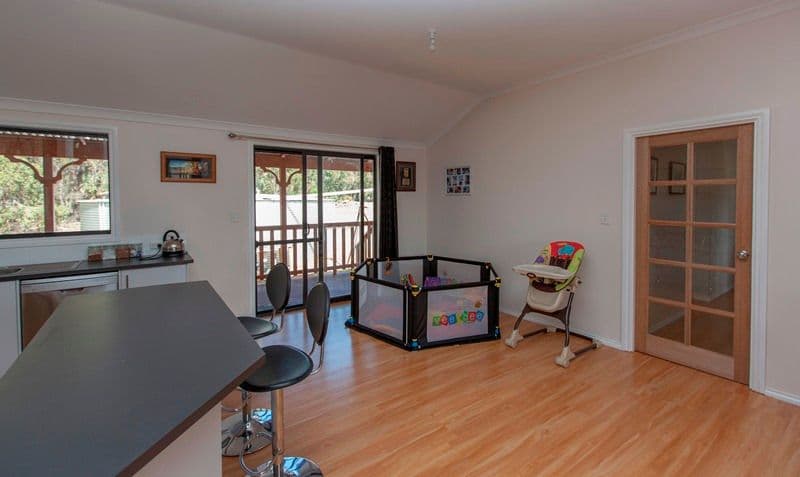 220 Blue Plains Road, CHITTERING WA 6084, Chittering - Thumbnail 5