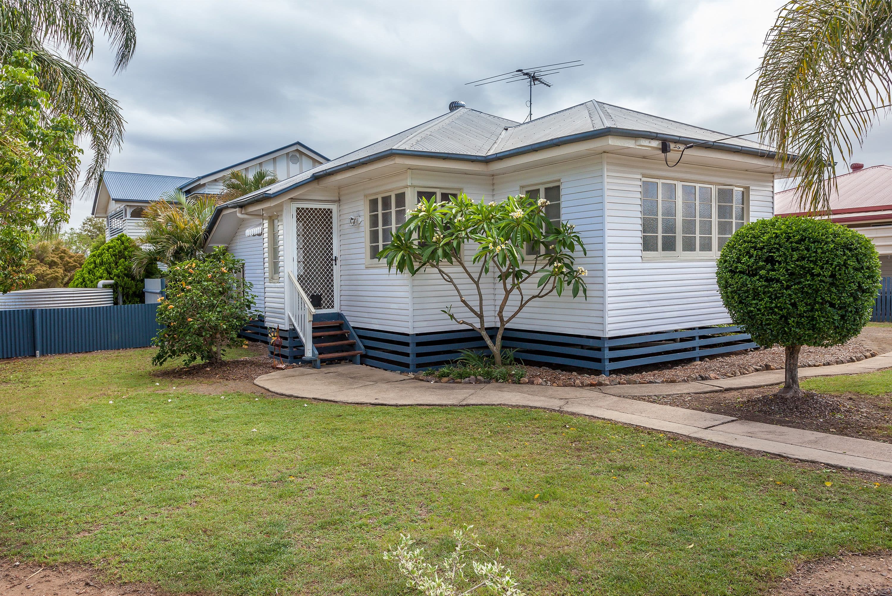 21 Pryde Street, Lowood QLD 4311, Lowood - Thumbnail 2