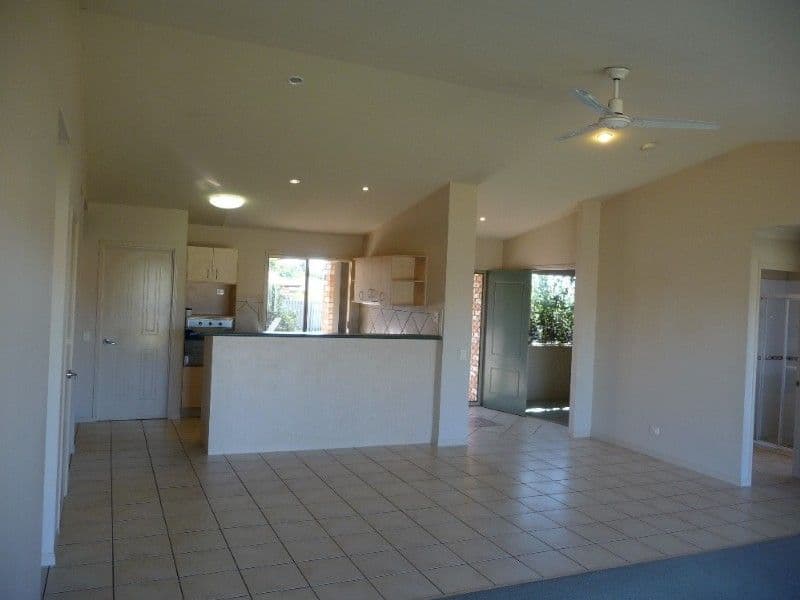 20 Meadow Way, UPPER COOMERA QLD 4209, Upper Coomera - Thumbnail 2