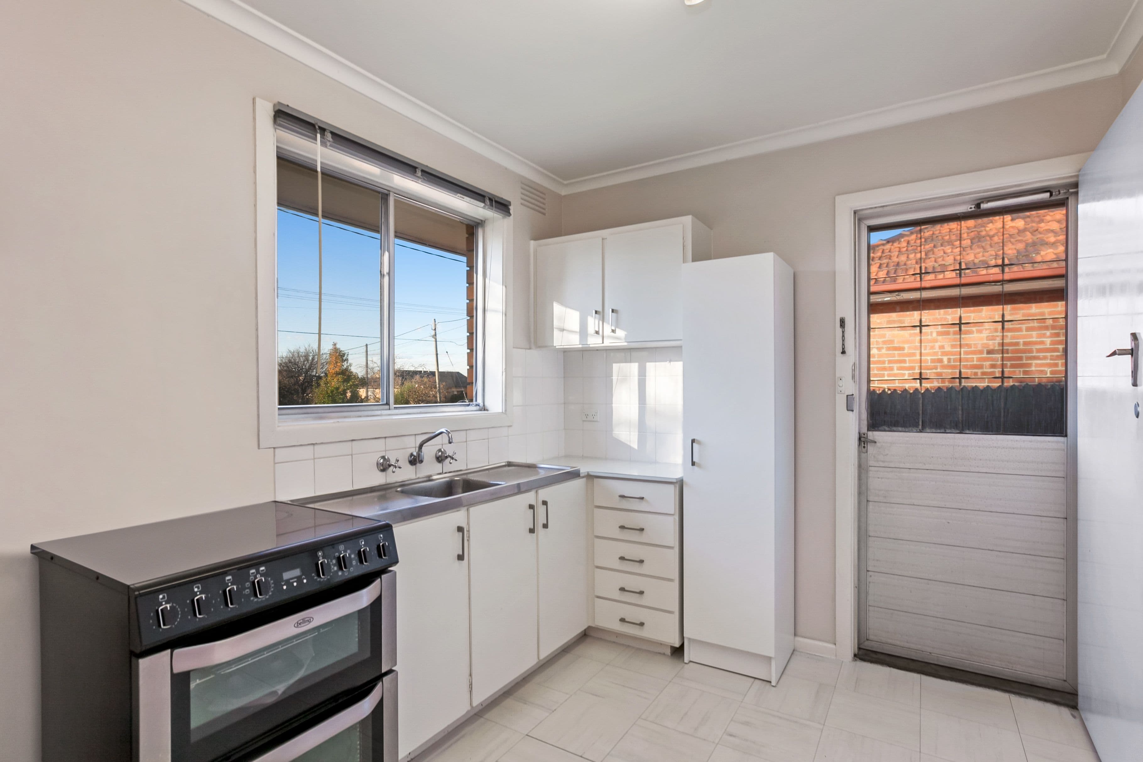 65 Thackeray Road, Reservoir VIC 3073, Reservoir - Thumbnail 3