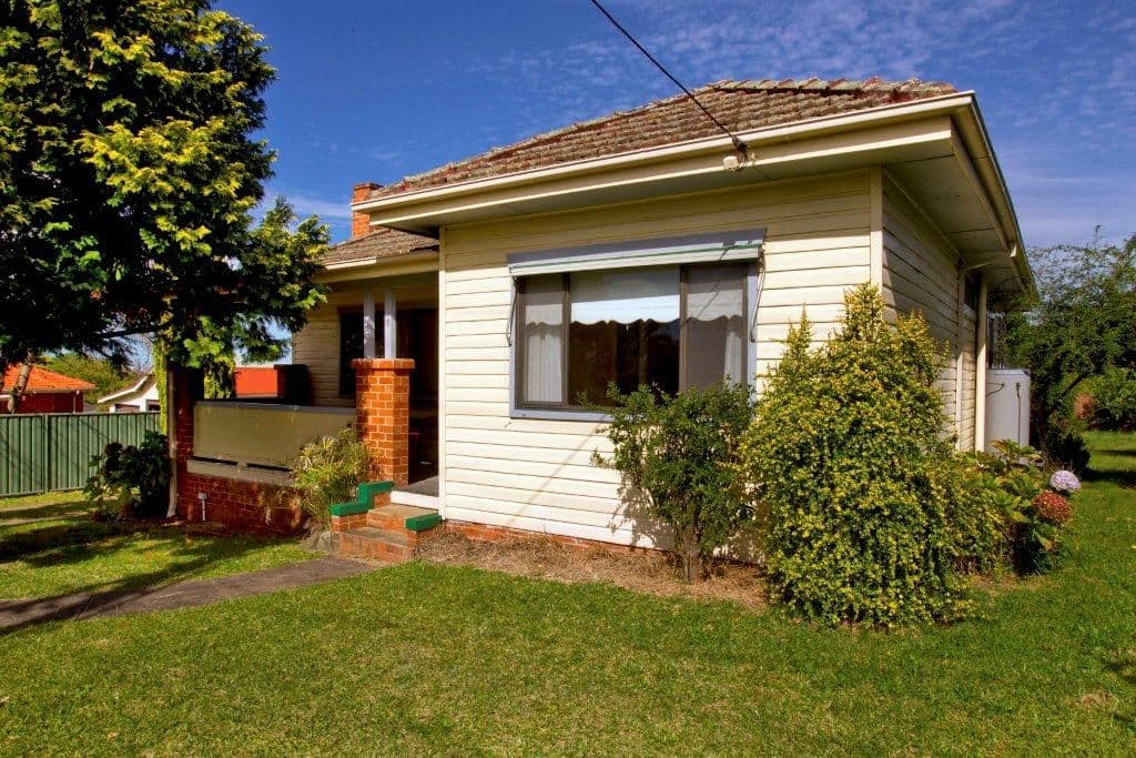 10 Cambewarra Road, BOMADERRY NSW 2541, Bomaderry - Image 1