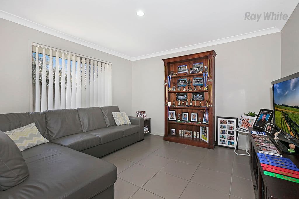 12 McIlwaith Street, North Lakes QLD 4509, North Lakes - Thumbnail 5