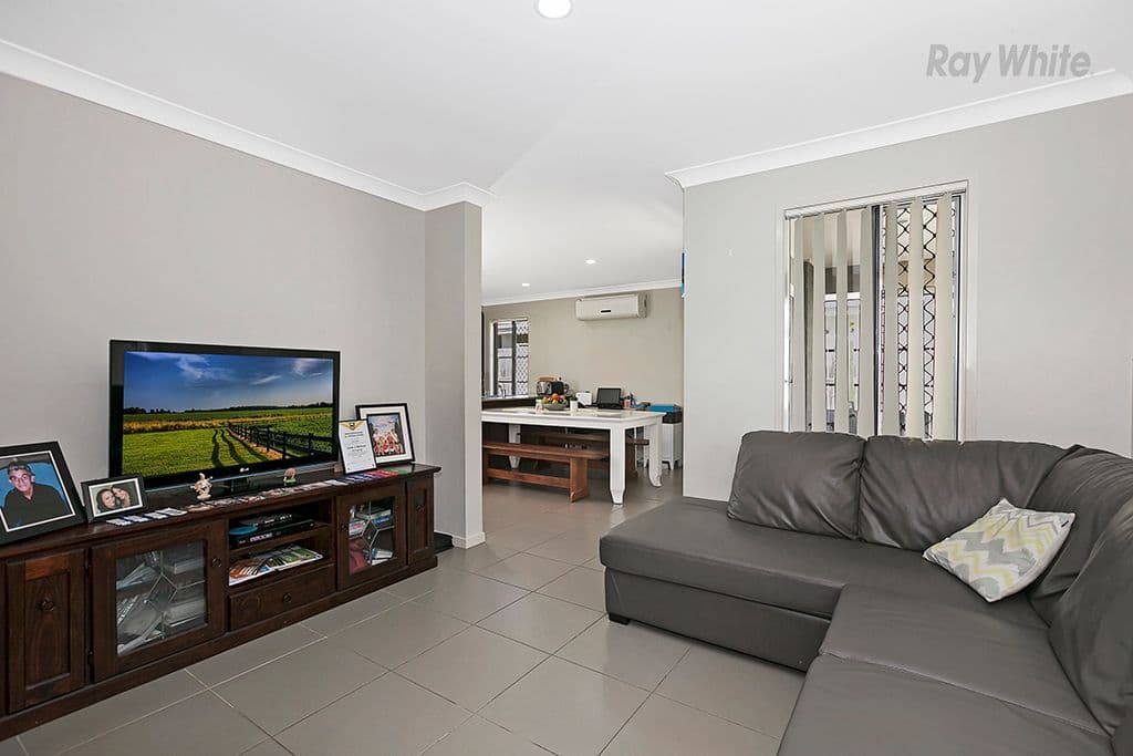 12 McIlwaith Street, North Lakes QLD 4509, North Lakes - Thumbnail 6