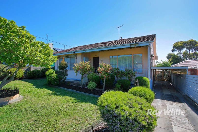 77 Tristania Street, DOVETON VIC 3177, Doveton - Image 1