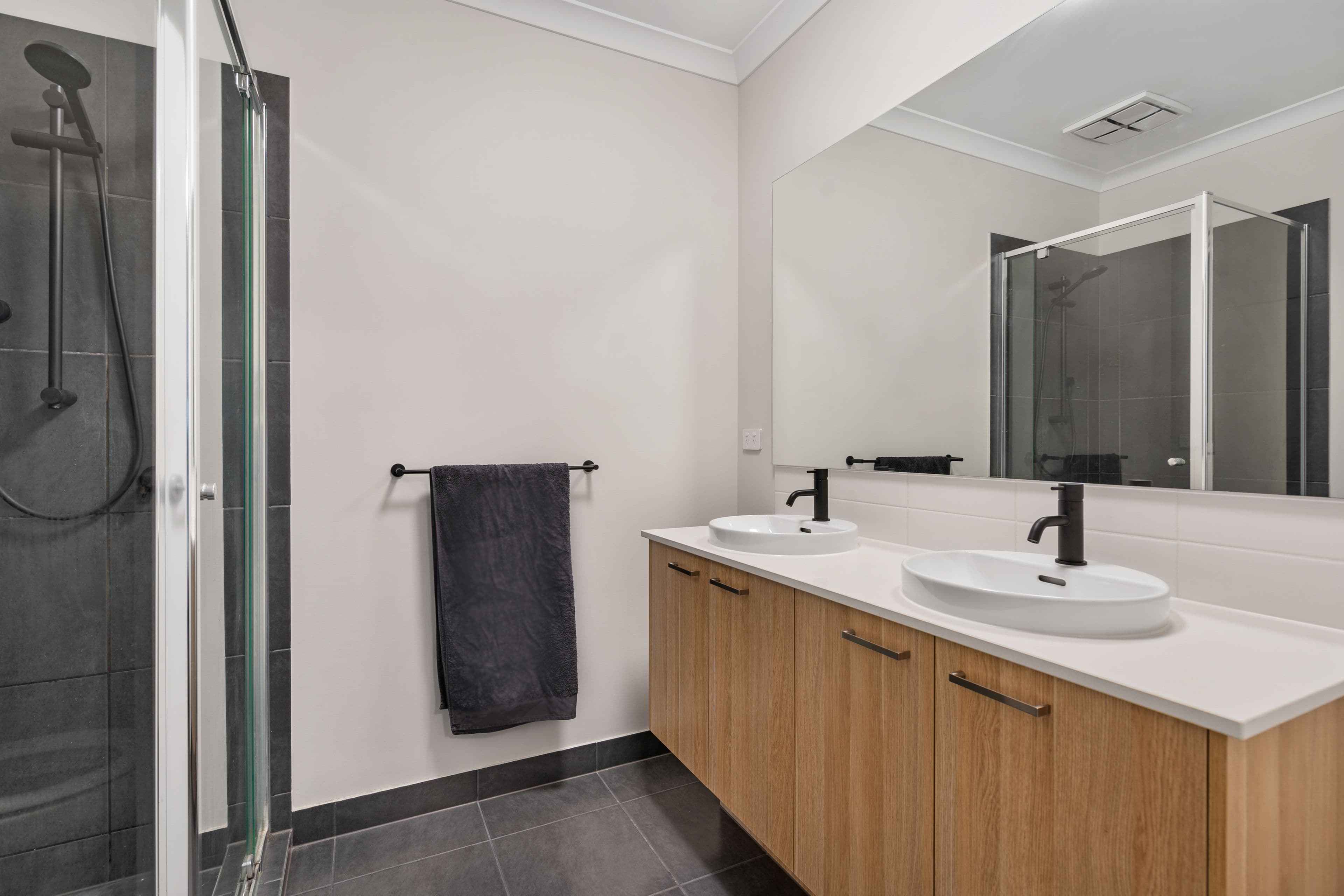 11 Alaska Road, Truganina VIC 3029, Truganina - Thumbnail 7