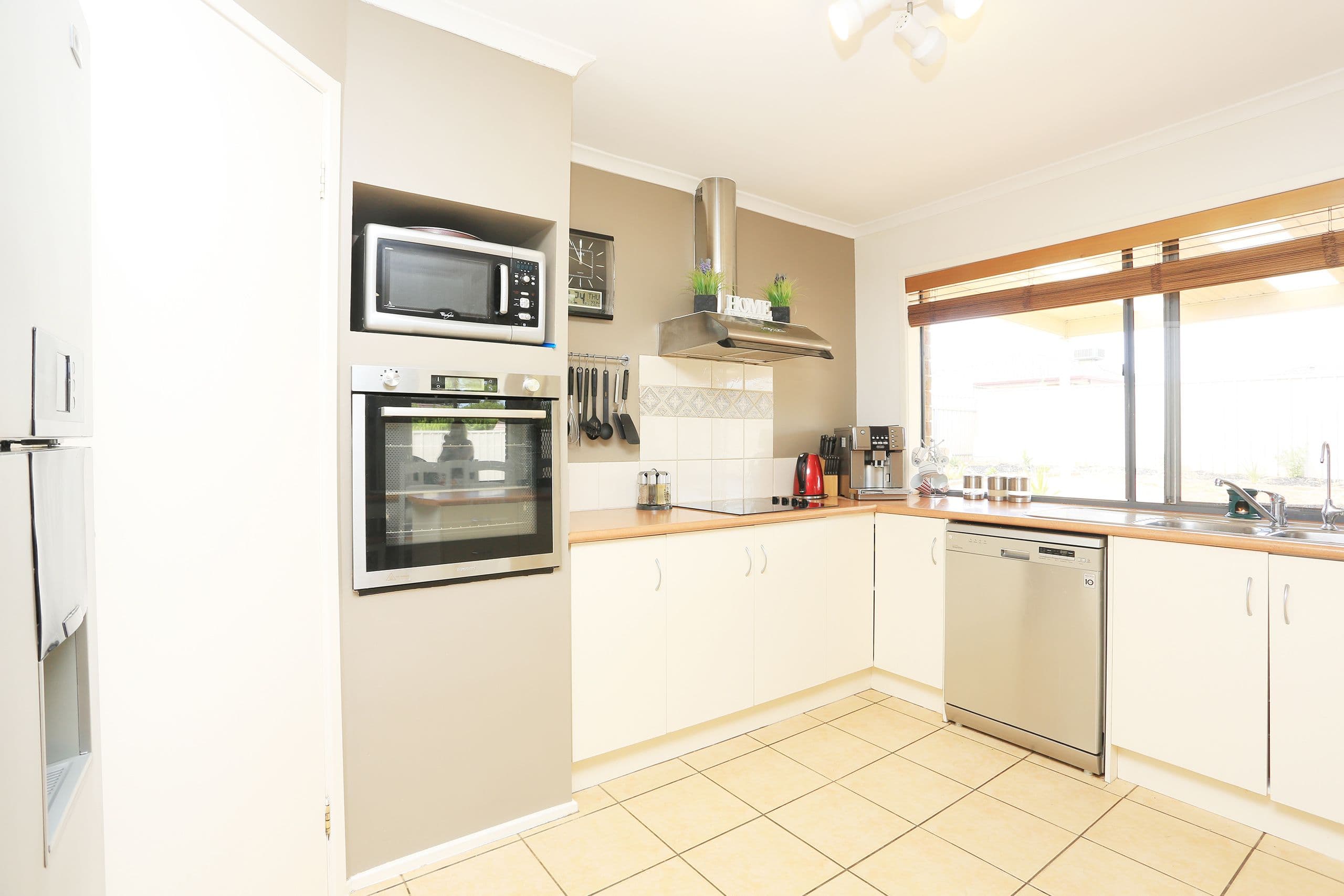 21 Yeovil Circuit, Craigmore SA 5114, Craigmore - Thumbnail 5