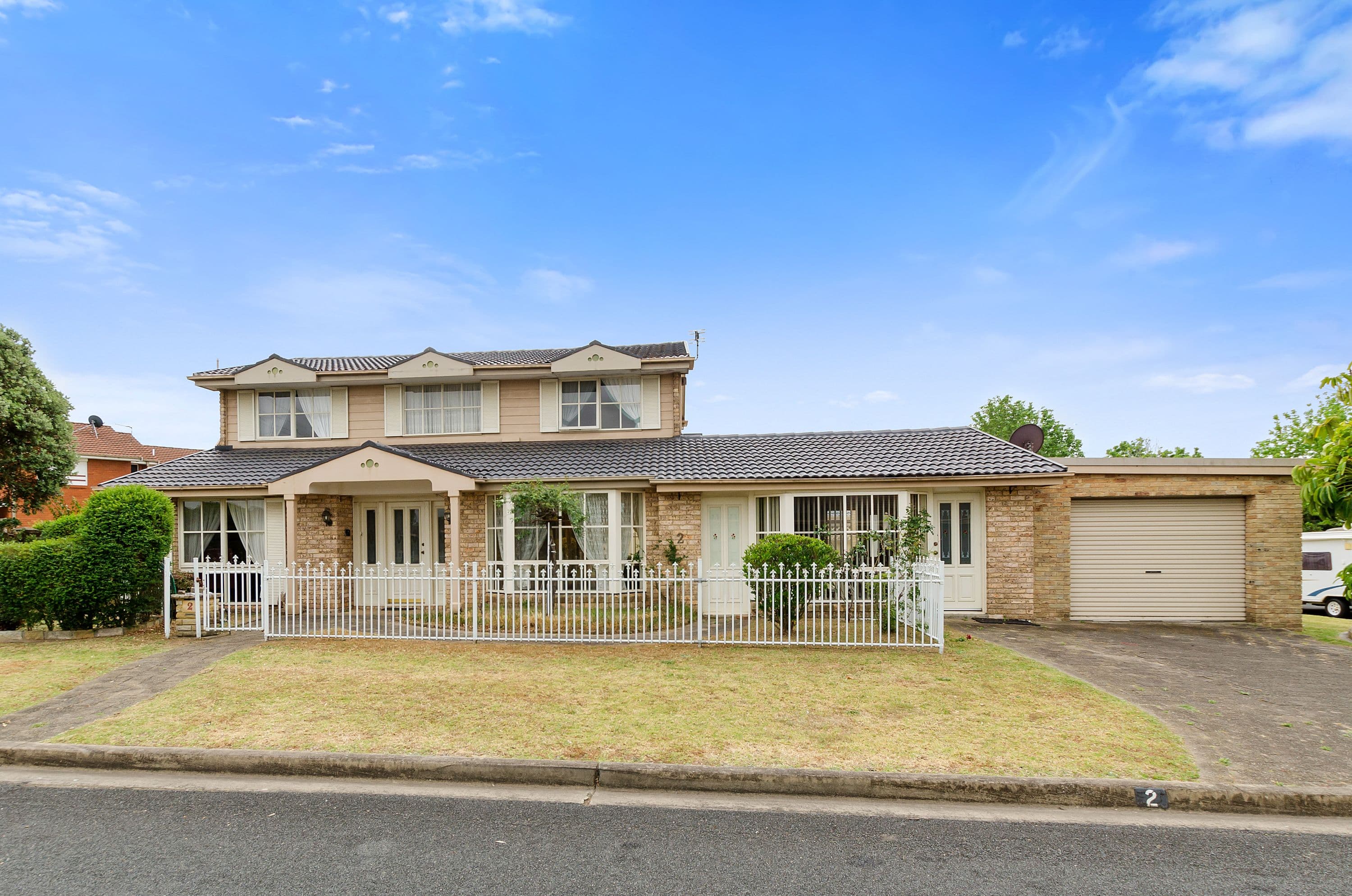 2 Windsor Crescent, Brownsville - Image 1