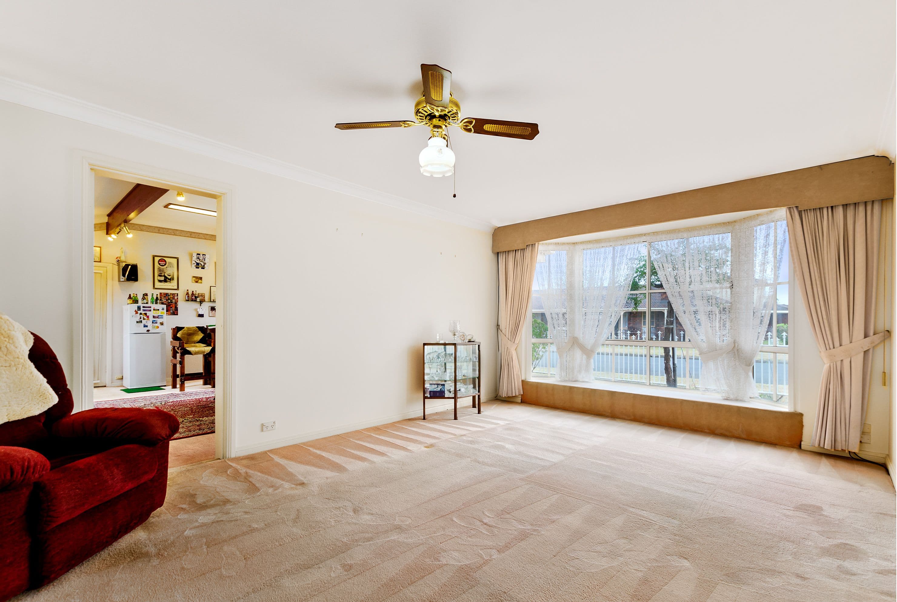 2 Windsor Crescent, Brownsville - Thumbnail 2