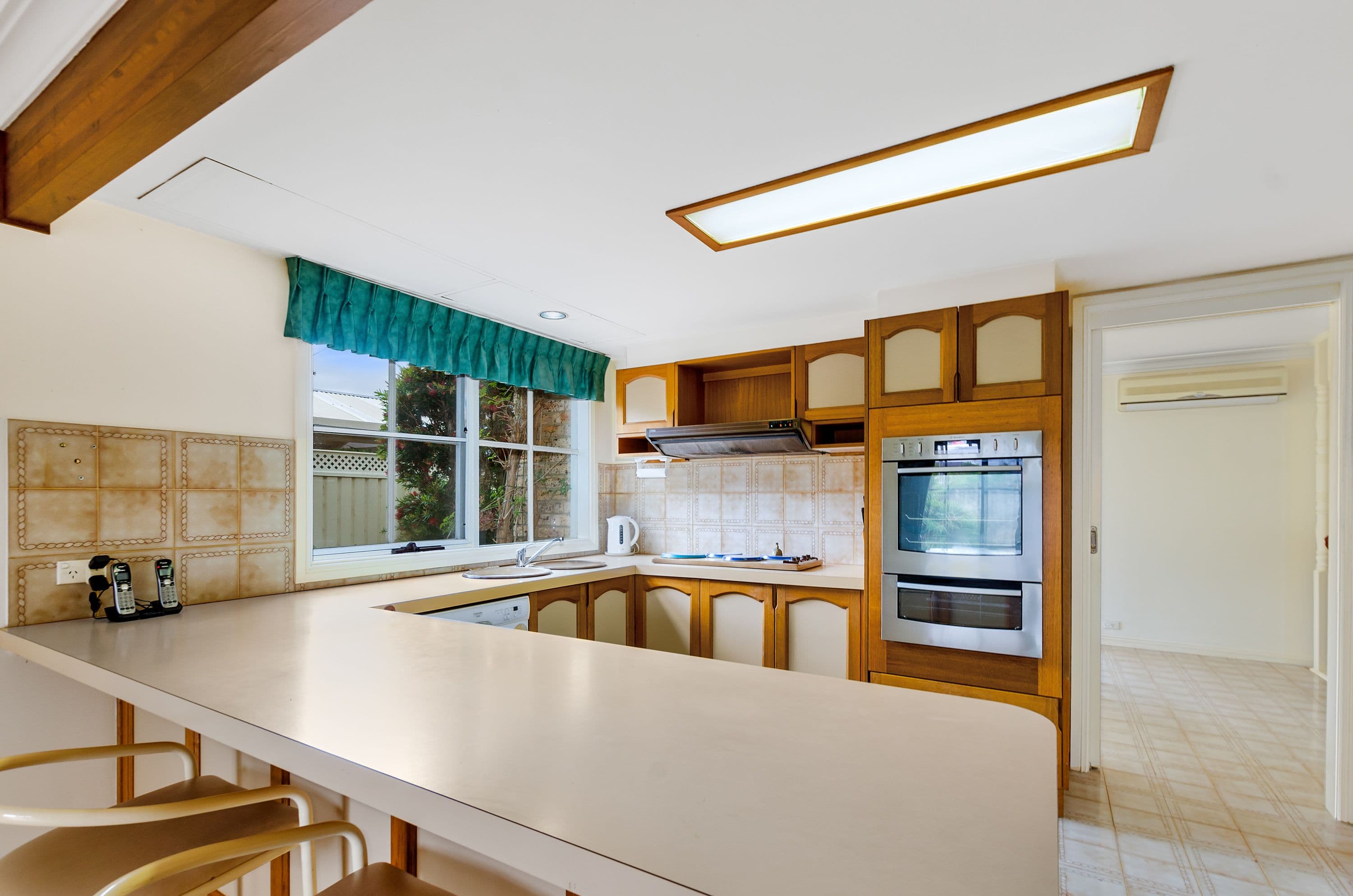 2 Windsor Crescent, Brownsville - Thumbnail 5