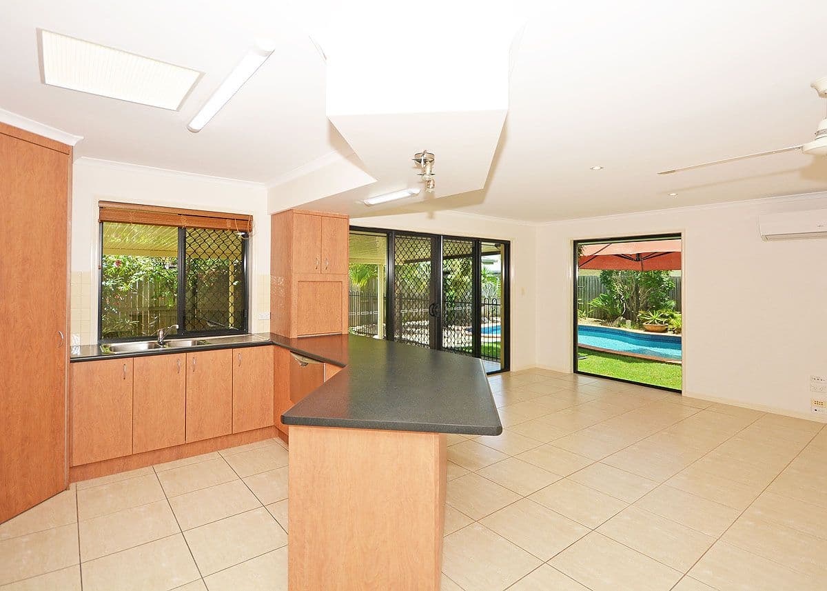 46 Alexander Street, Urangan QLD 4655, Urangan - Thumbnail 7