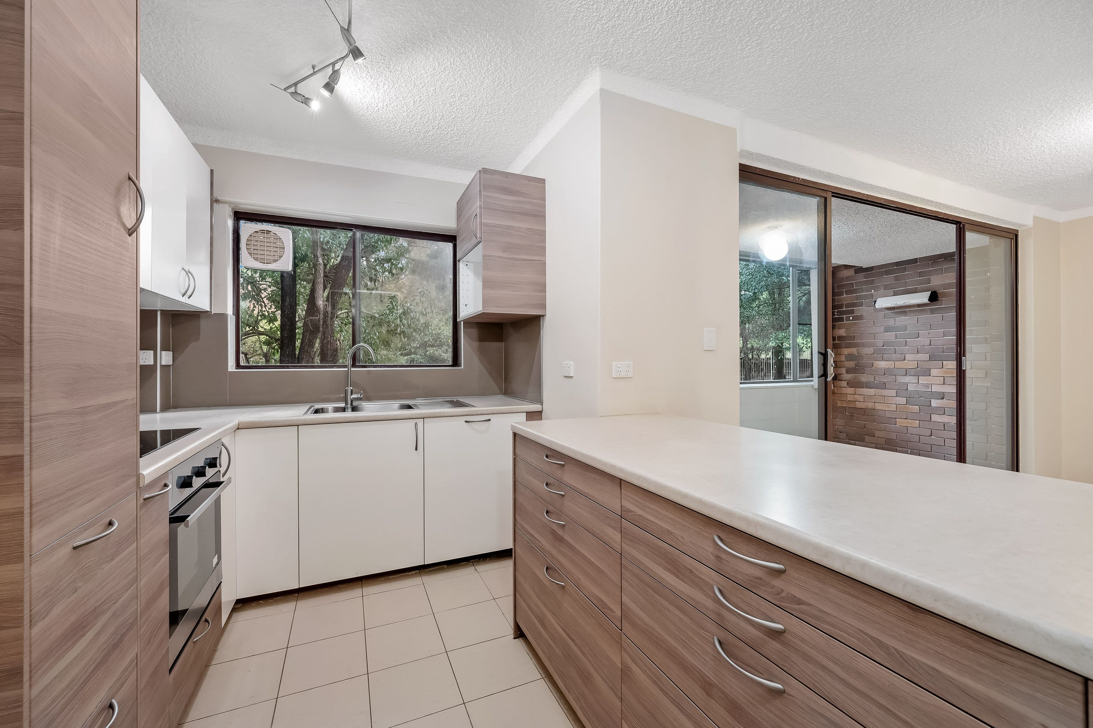 85-87 Cairds Avenue, Bankstown NSW 2200, Bankstown - Thumbnail 2