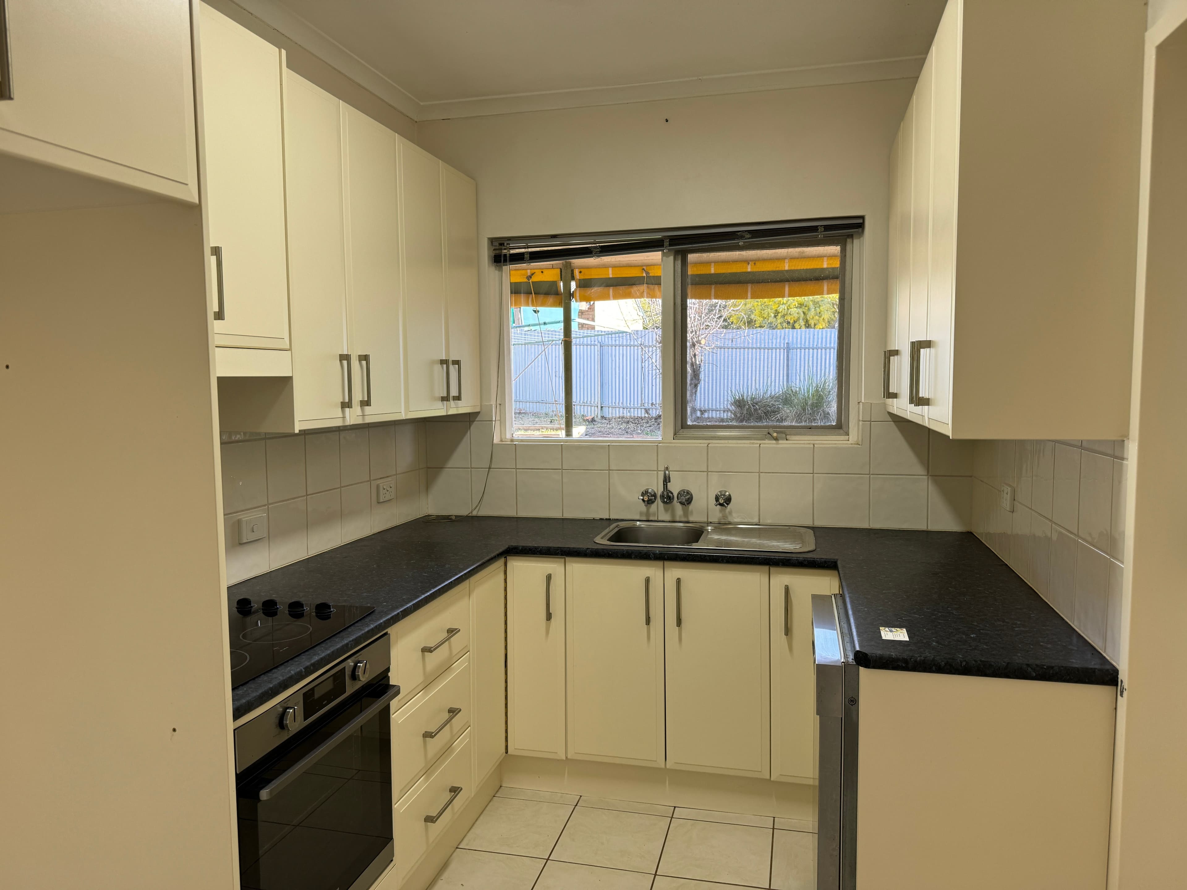 32 Guilford Street, Clare SA 5453, Clare - Thumbnail 2