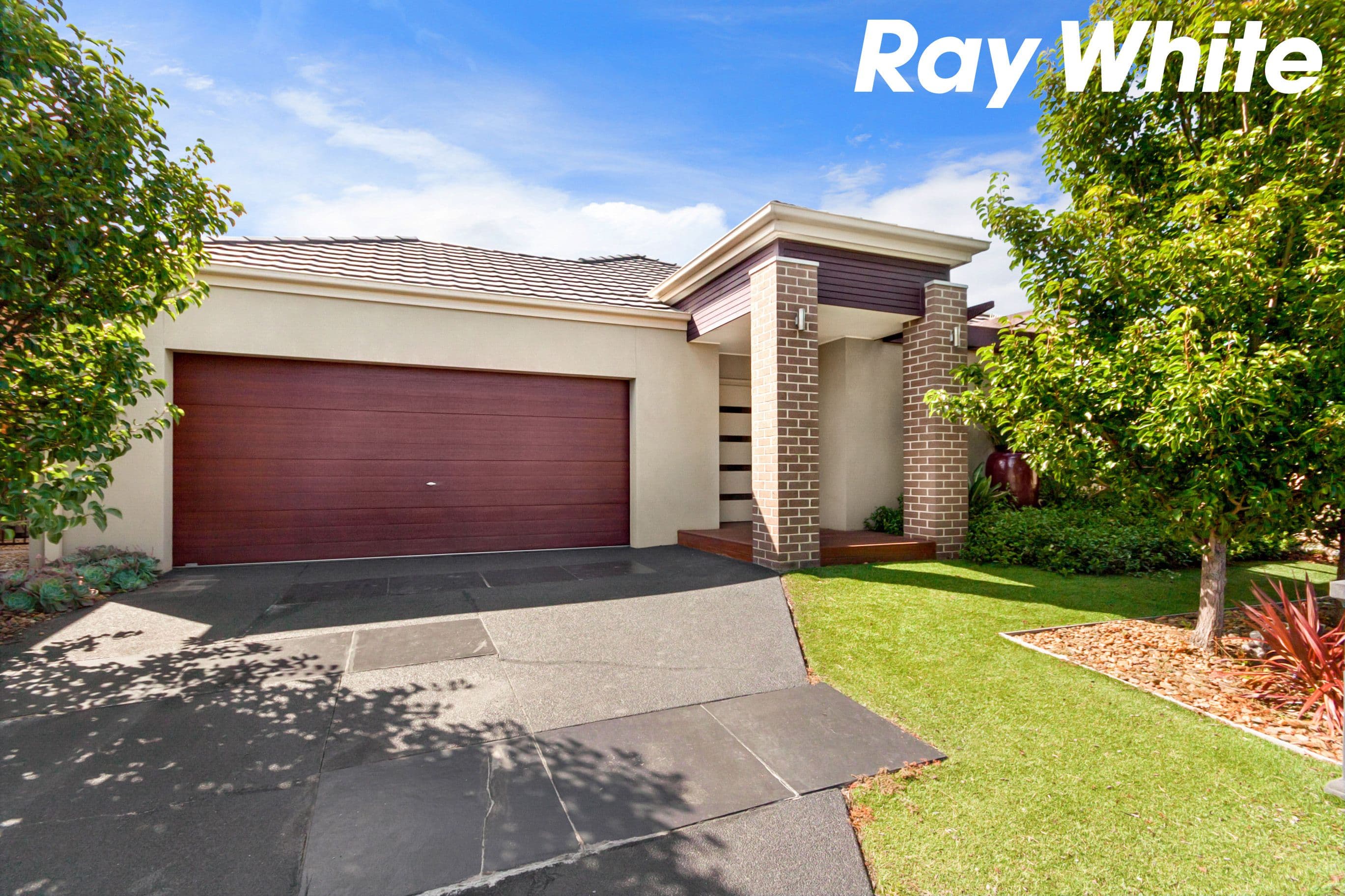 21 Loxton Way, Pakenham VIC 3810, Pakenham - Image 1