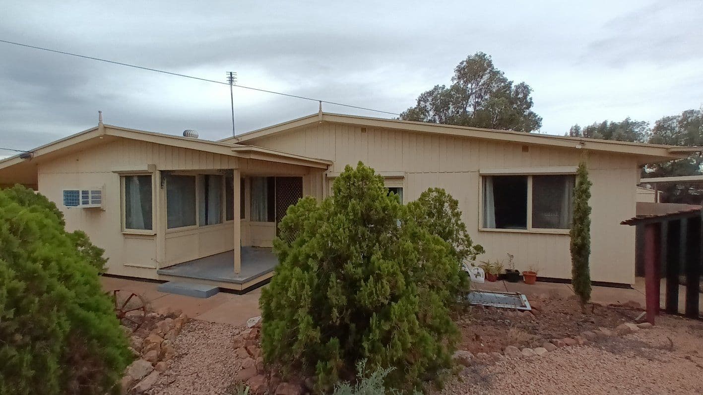 15 West Terrace, Quorn SA 5433, Quorn - Image 1