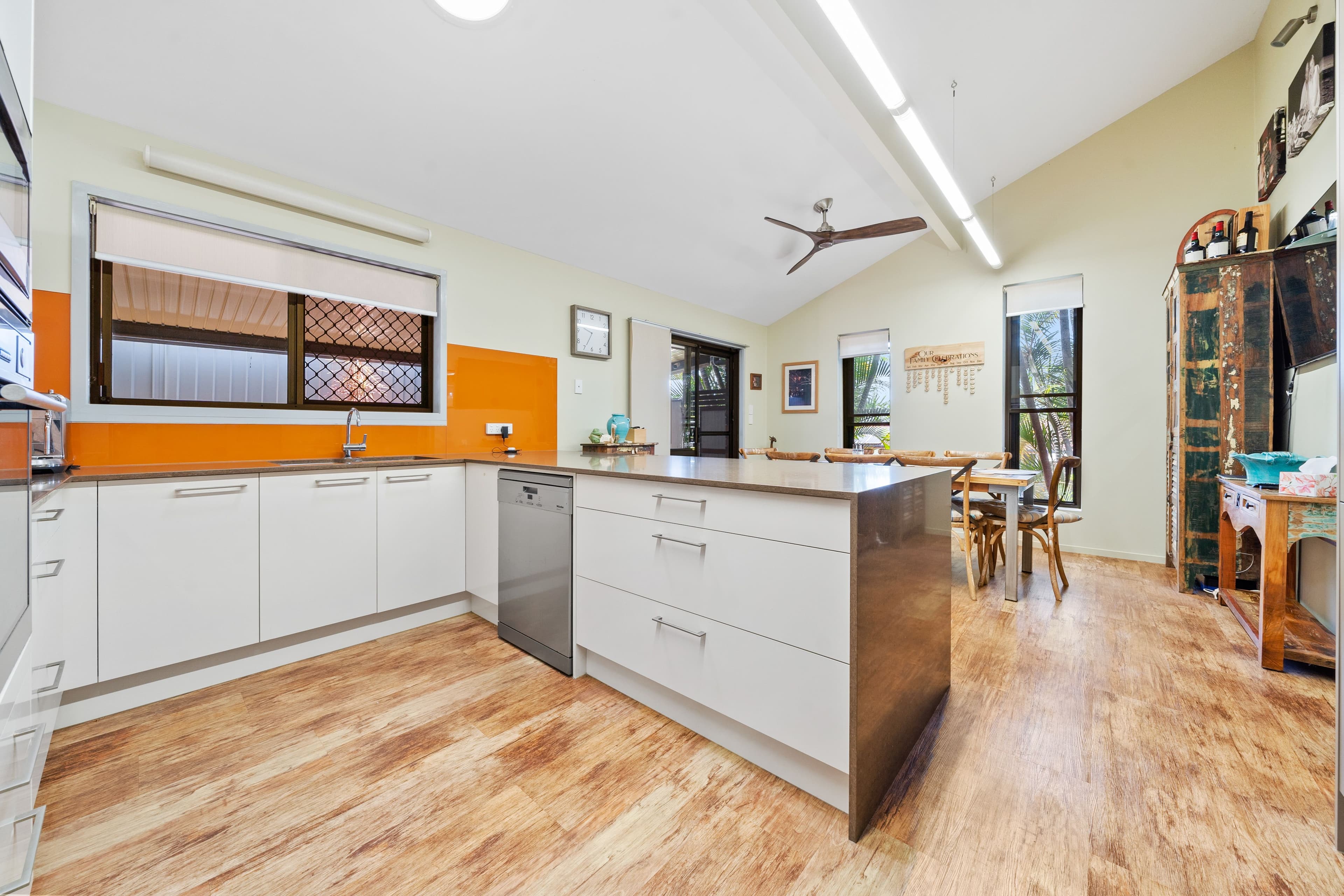 4 Knightsbridge Crescent, Rochedale South QLD 4123, Rochedale South - Thumbnail 8