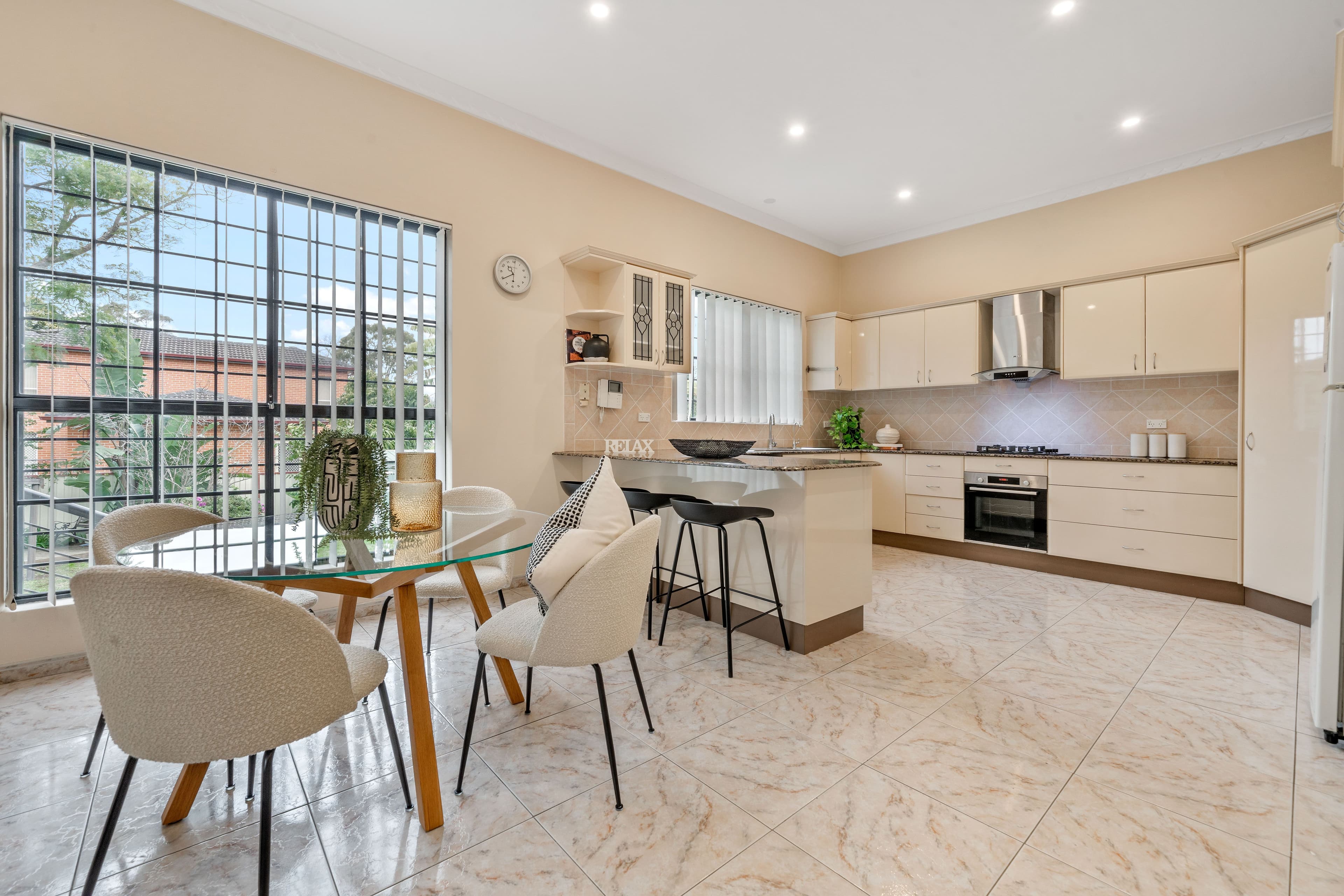 2 Carrington Avenue, Mortdale NSW 2223, Mortdale - Thumbnail 4