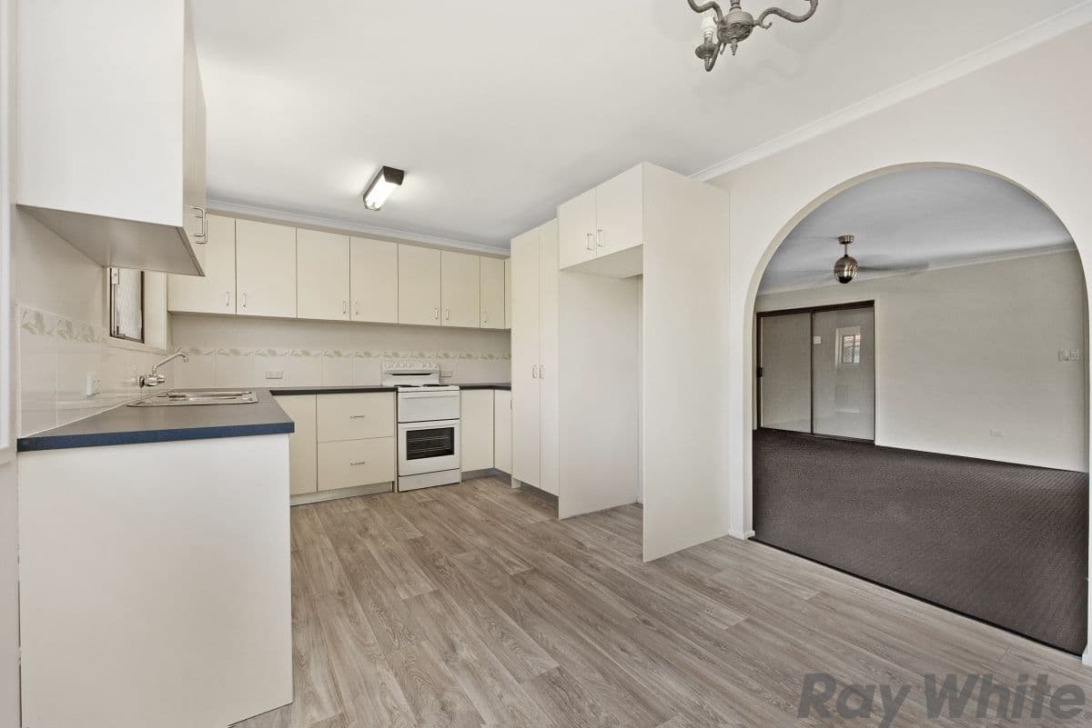15 Bisschop Street, Deception Bay QLD 4508, Deception Bay - Thumbnail 2