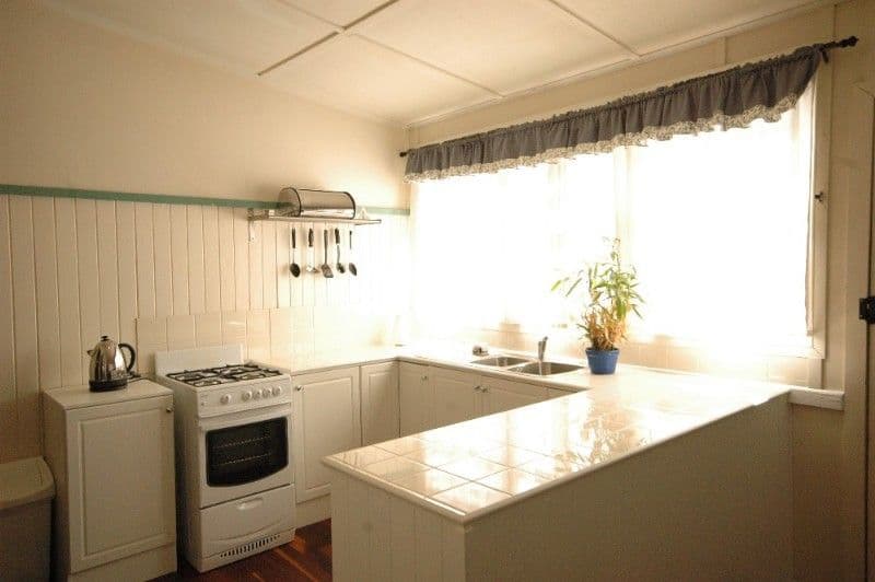 213 West Street, HARRISTOWN QLD 4350, Harristown - Thumbnail 2