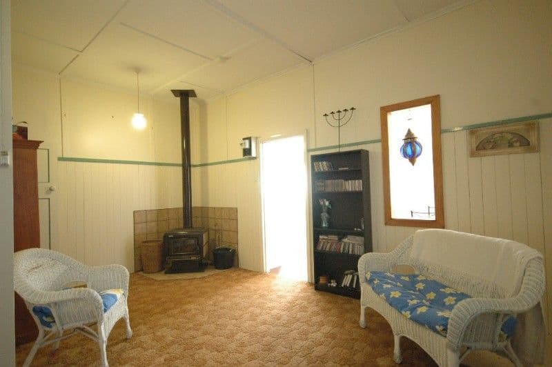 213 West Street, HARRISTOWN QLD 4350, Harristown - Thumbnail 5