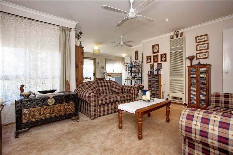 4 Lowan Avenue, NORLANE VIC 3214, Norlane - Thumbnail 2