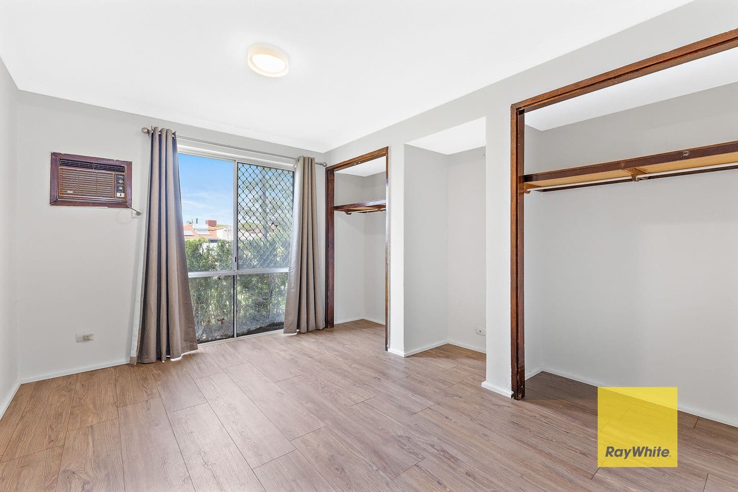 32 Greenough Way, Gosnells WA 6110, Gosnells - Thumbnail 4