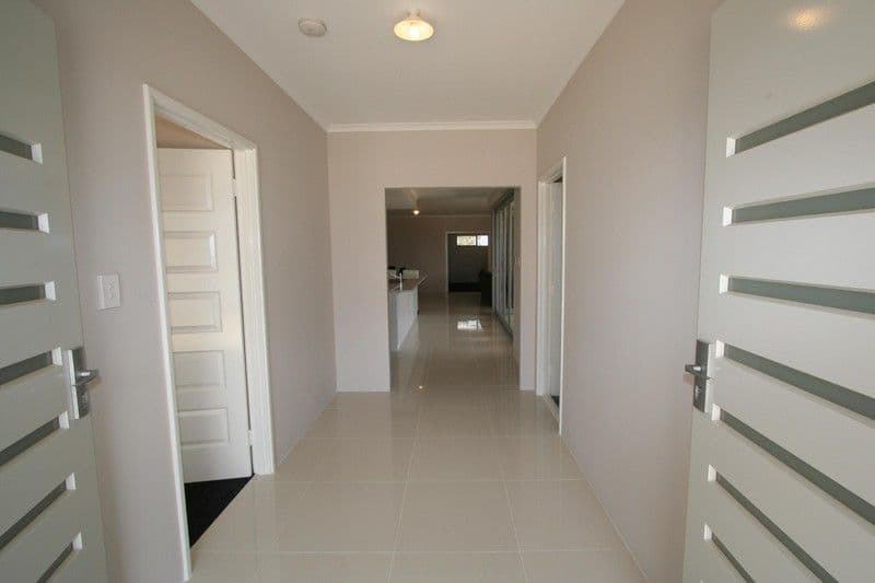 20 Calderstone Rise, LANDSDALE WA 6065, Landsdale - Thumbnail 2