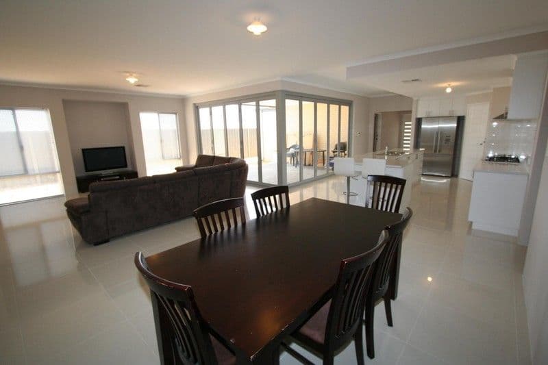 20 Calderstone Rise, LANDSDALE WA 6065, Landsdale - Thumbnail 3