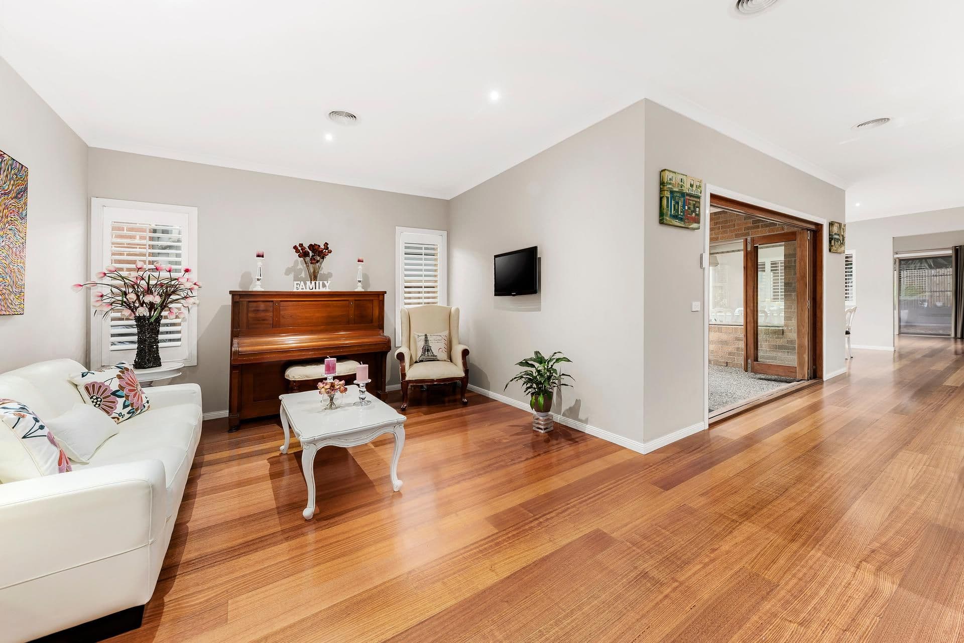 22 Kyabram Street, Epping VIC 3076, Epping - Thumbnail 2