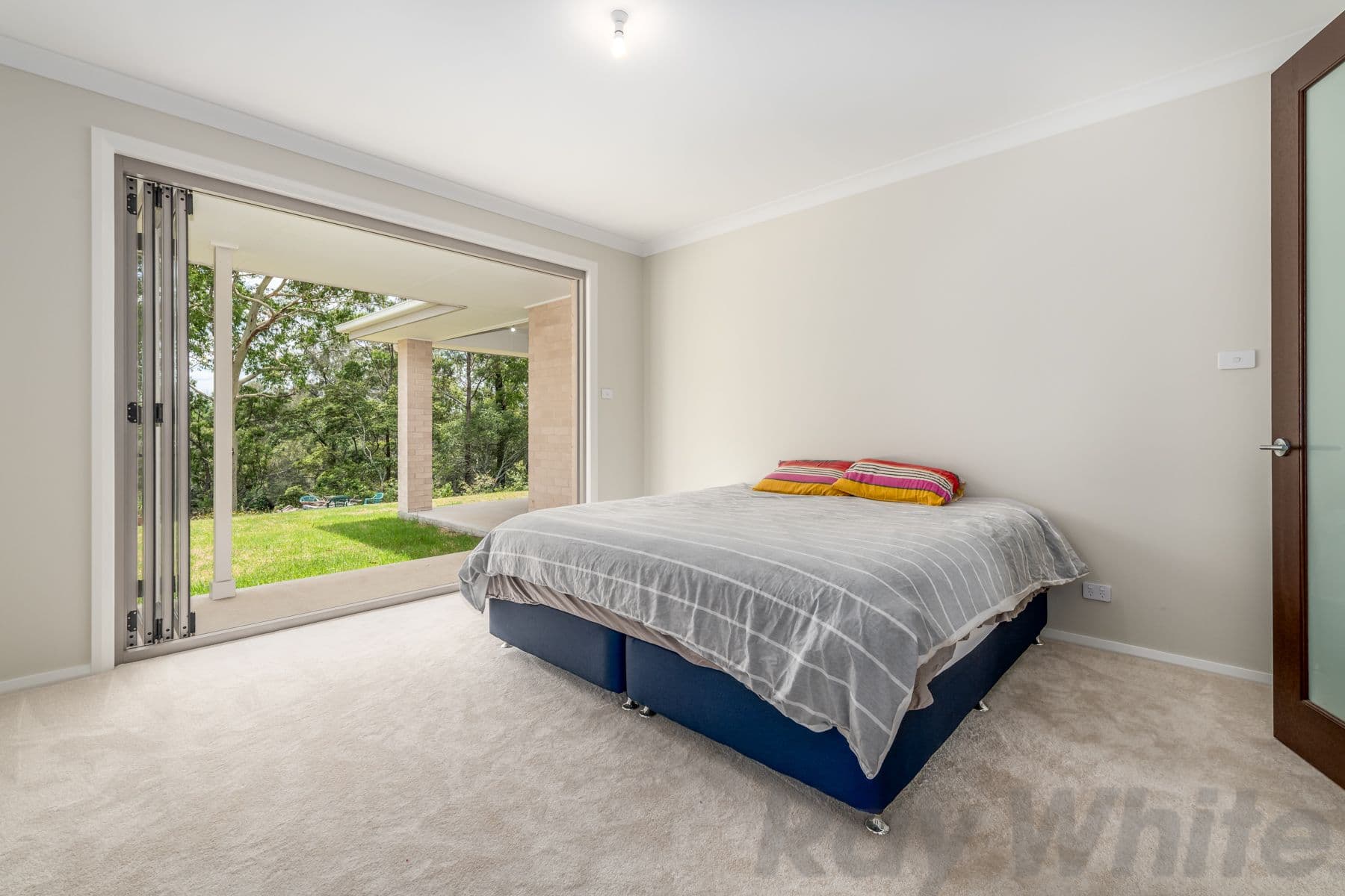 13 Deptford Close, Clarence Town - Thumbnail 7