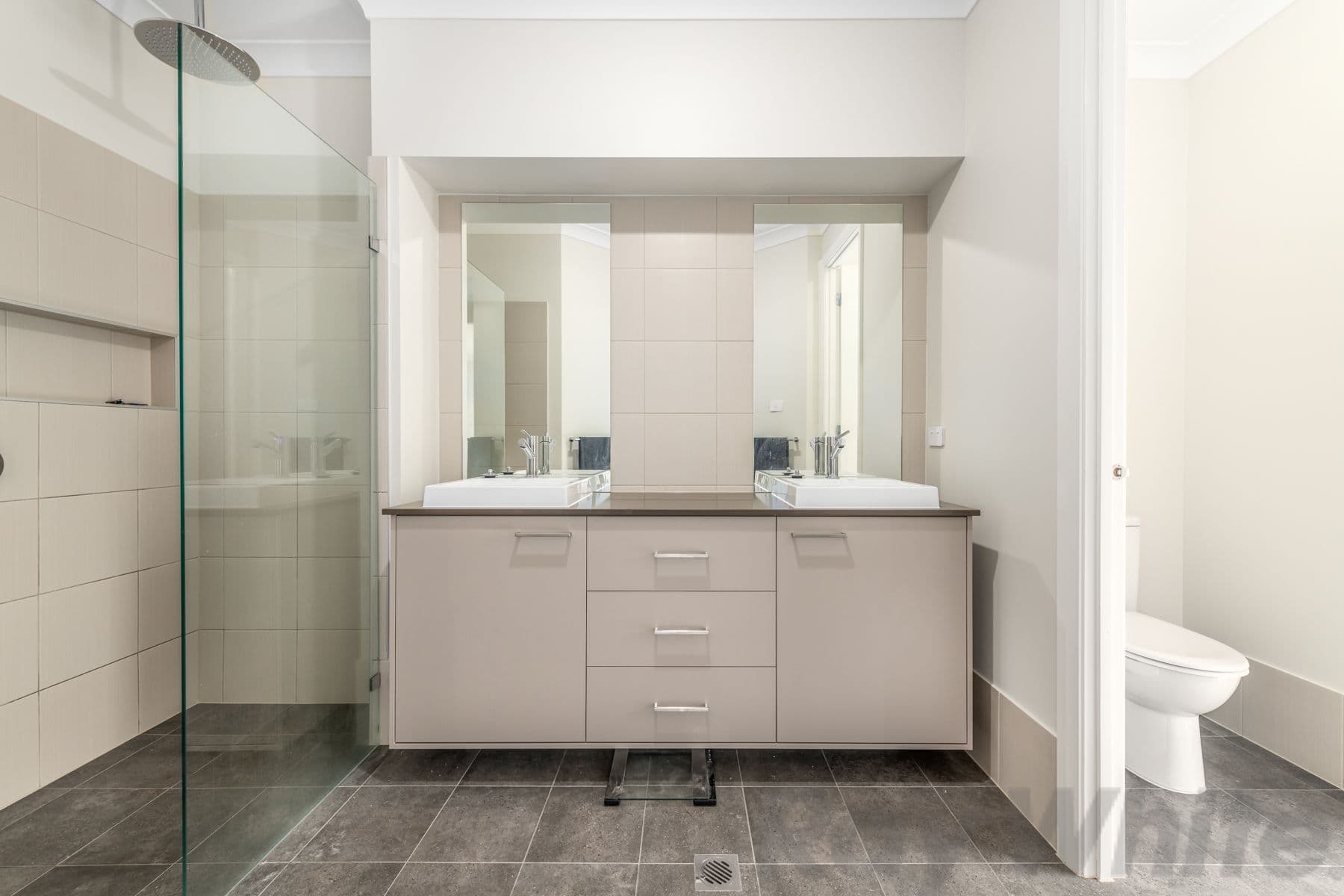 13 Deptford Close, Clarence Town - Thumbnail 8