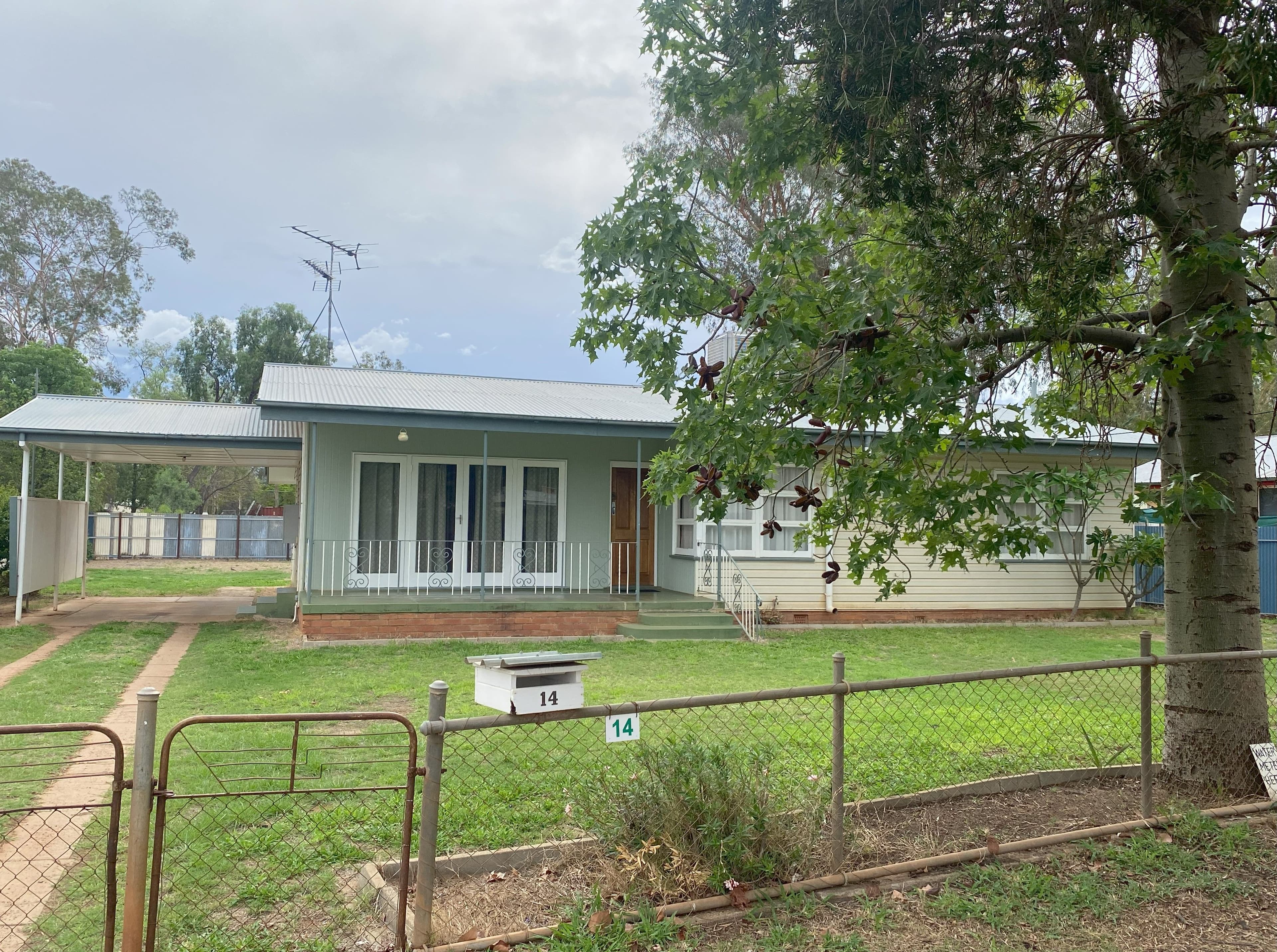 14 Deverell Street, Charleville QLD 4470, Charleville - Image 1