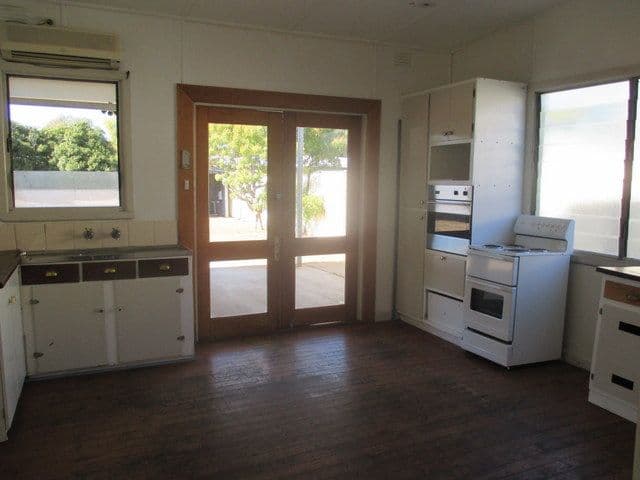 8 Wilga Street, Coonamble - Thumbnail 2